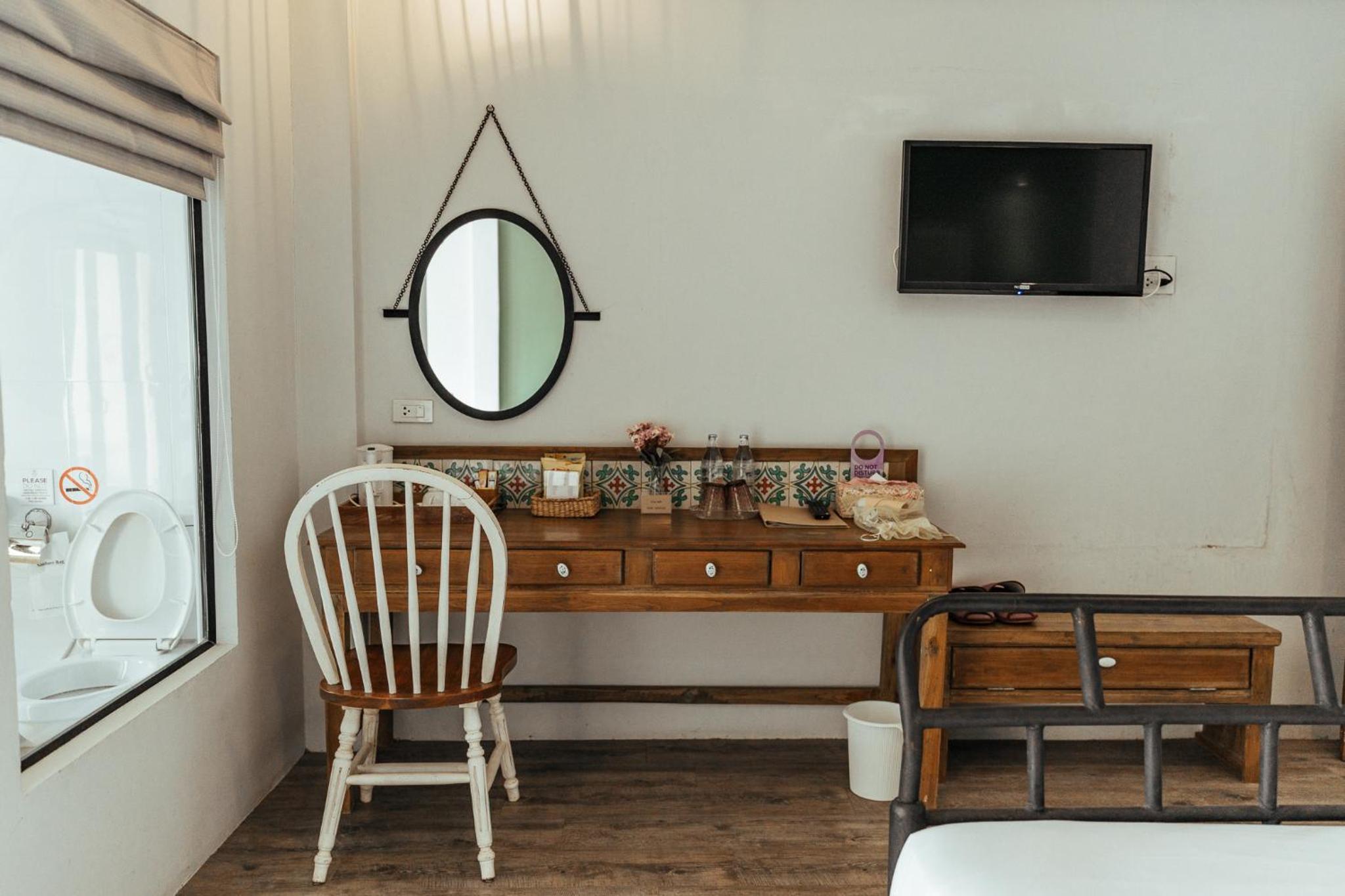 Double Room with Balcony - Photo 5