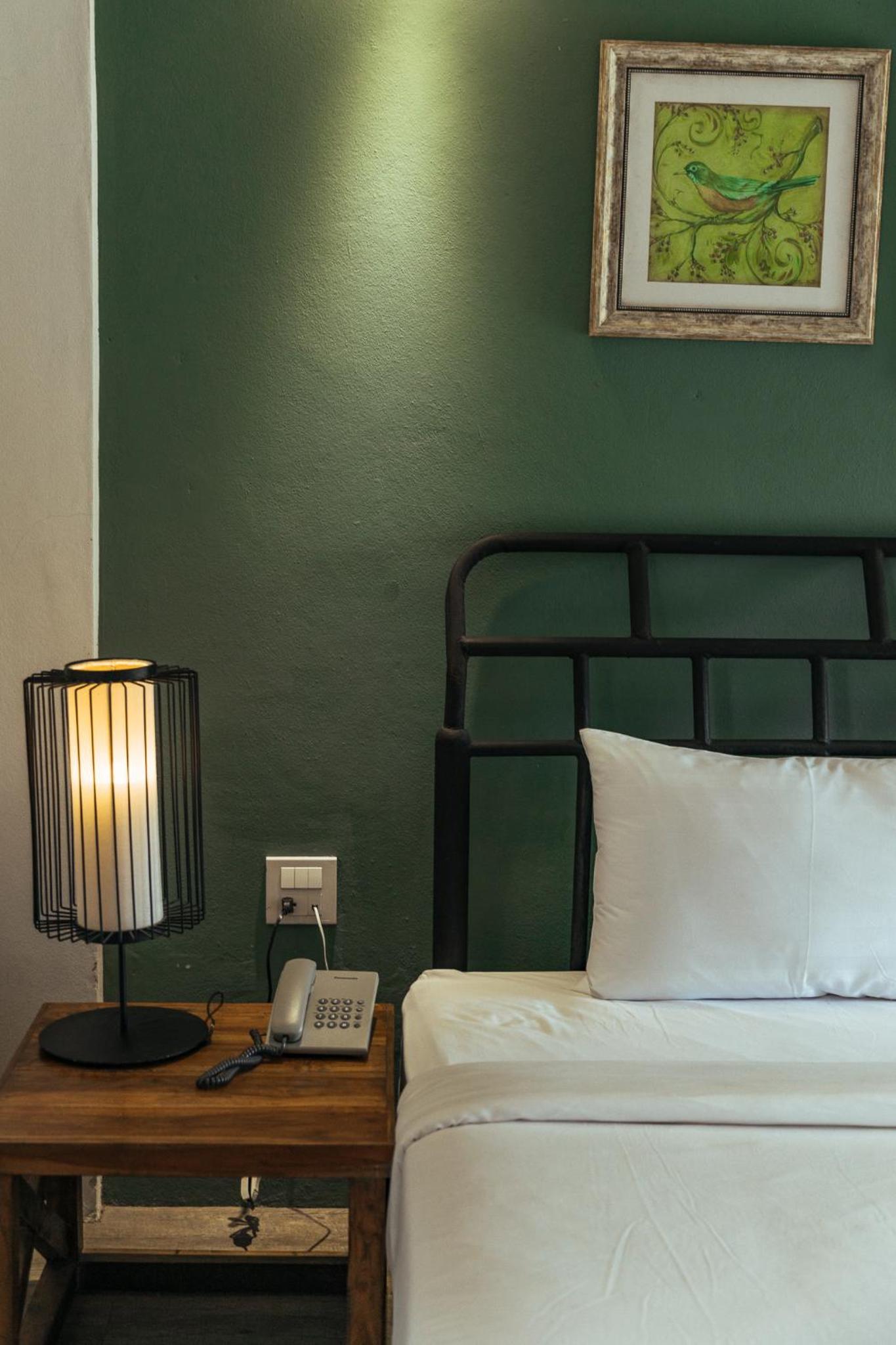 Double Room with Balcony - Photo 4
