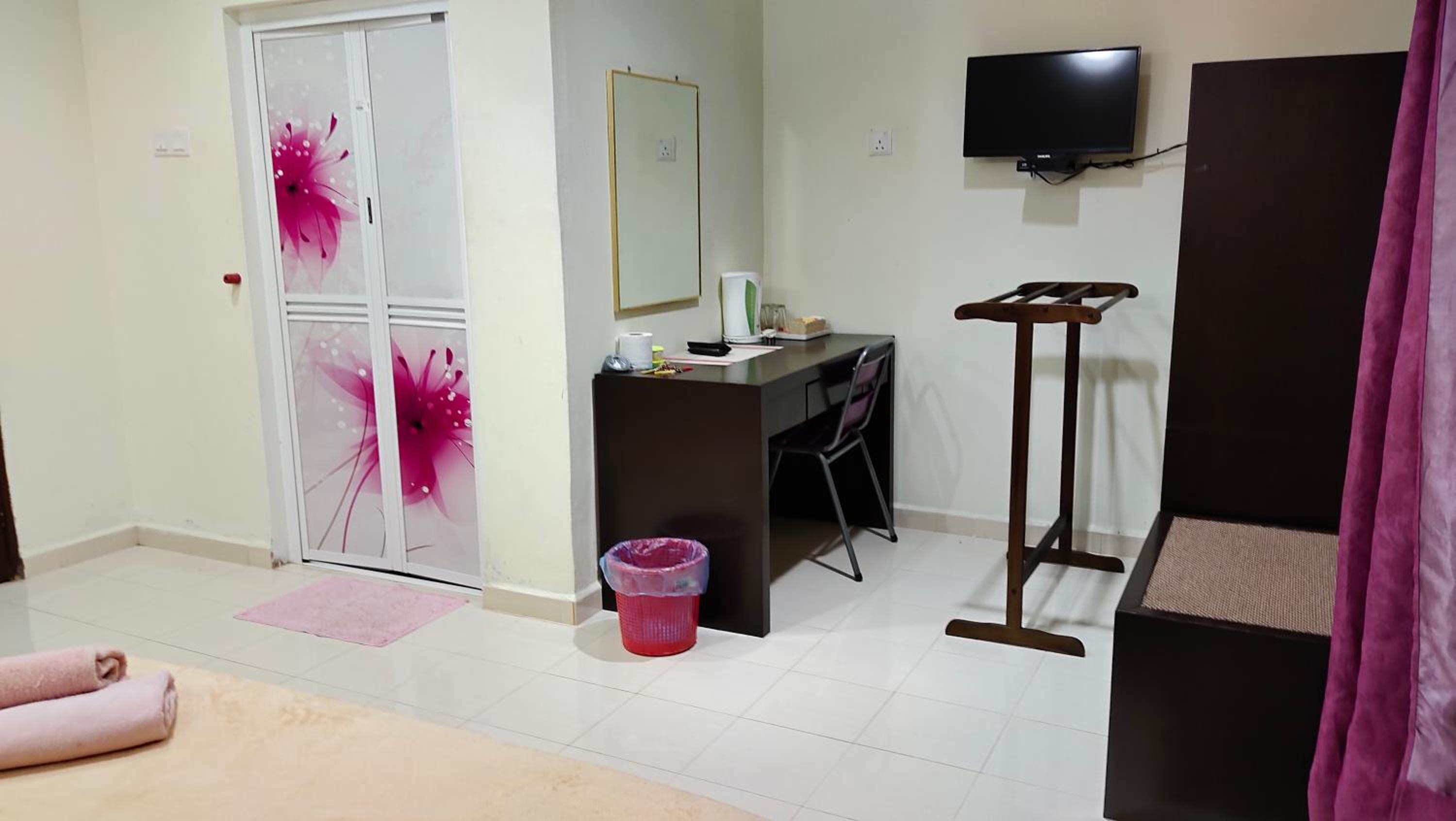 Triple Room with Balcony photo 3