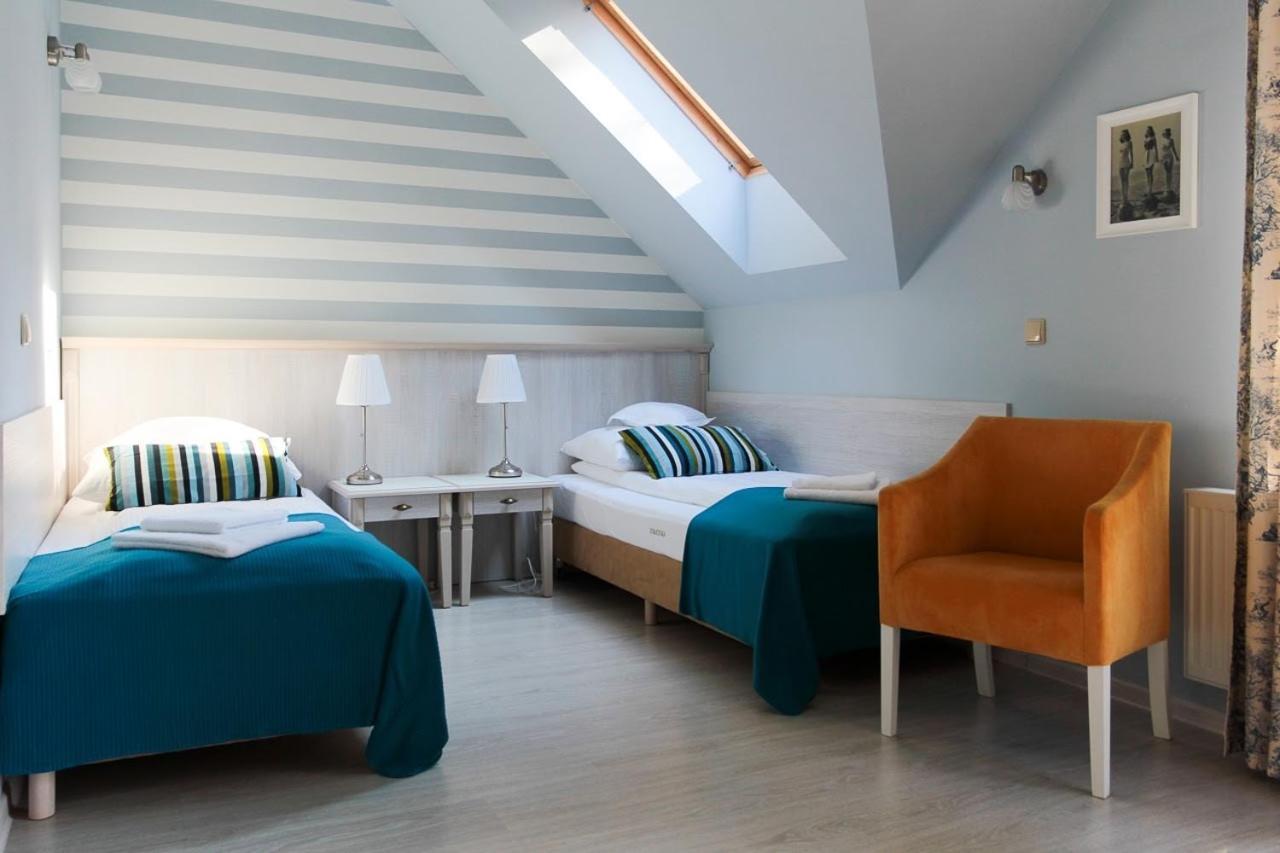 Double Room - Disability Access - Photo 1