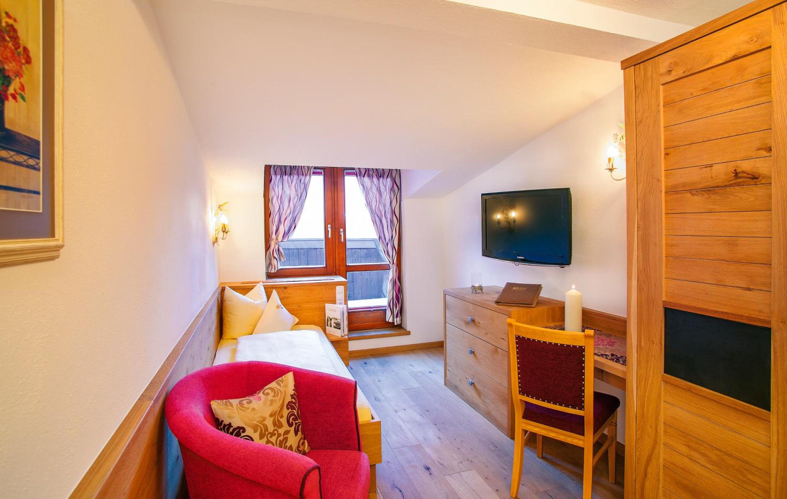 Standard Single Room