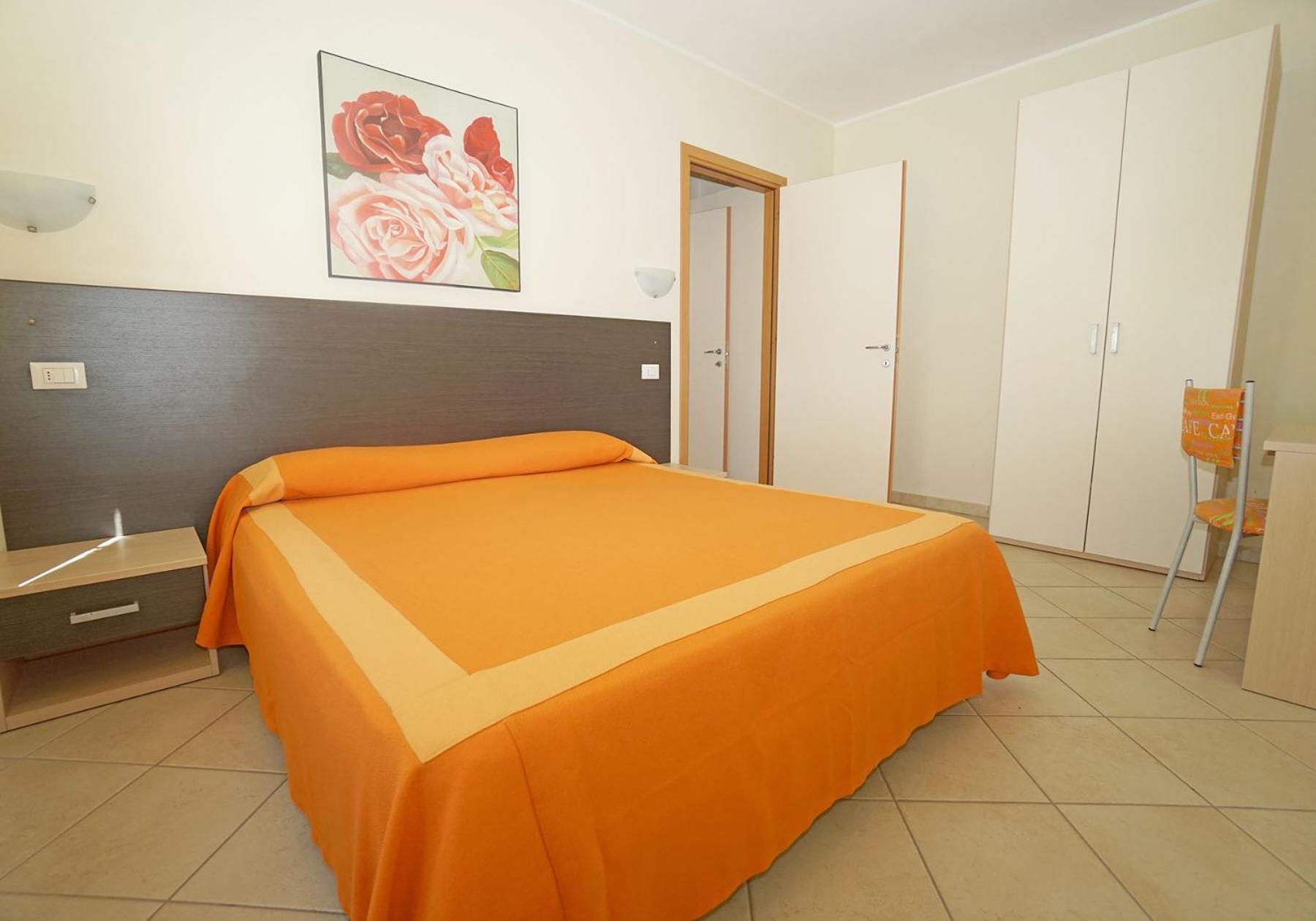 Standard One-Bedroom Apartment photo 1