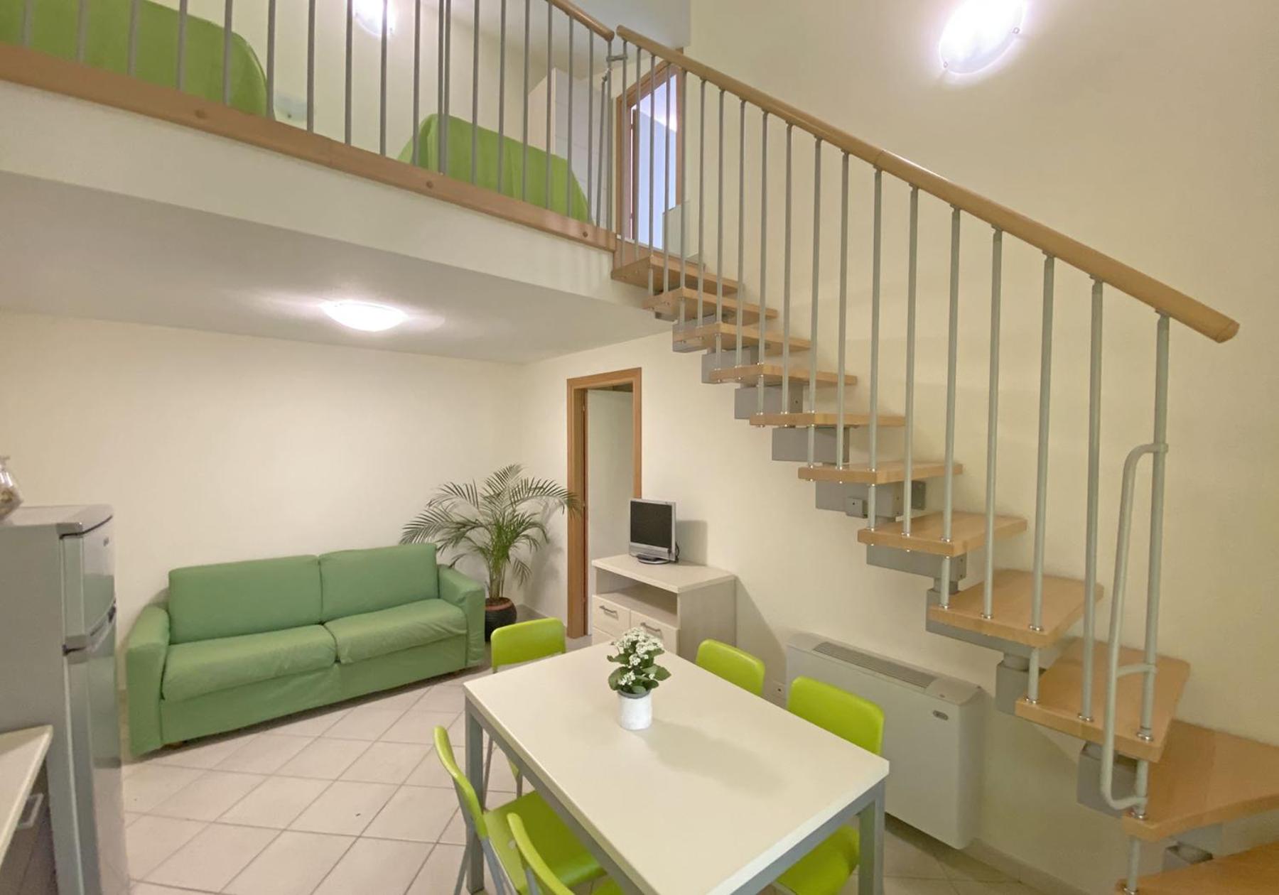 Two-Bedroom Apartment - Split Level (6 Adults) photo 1