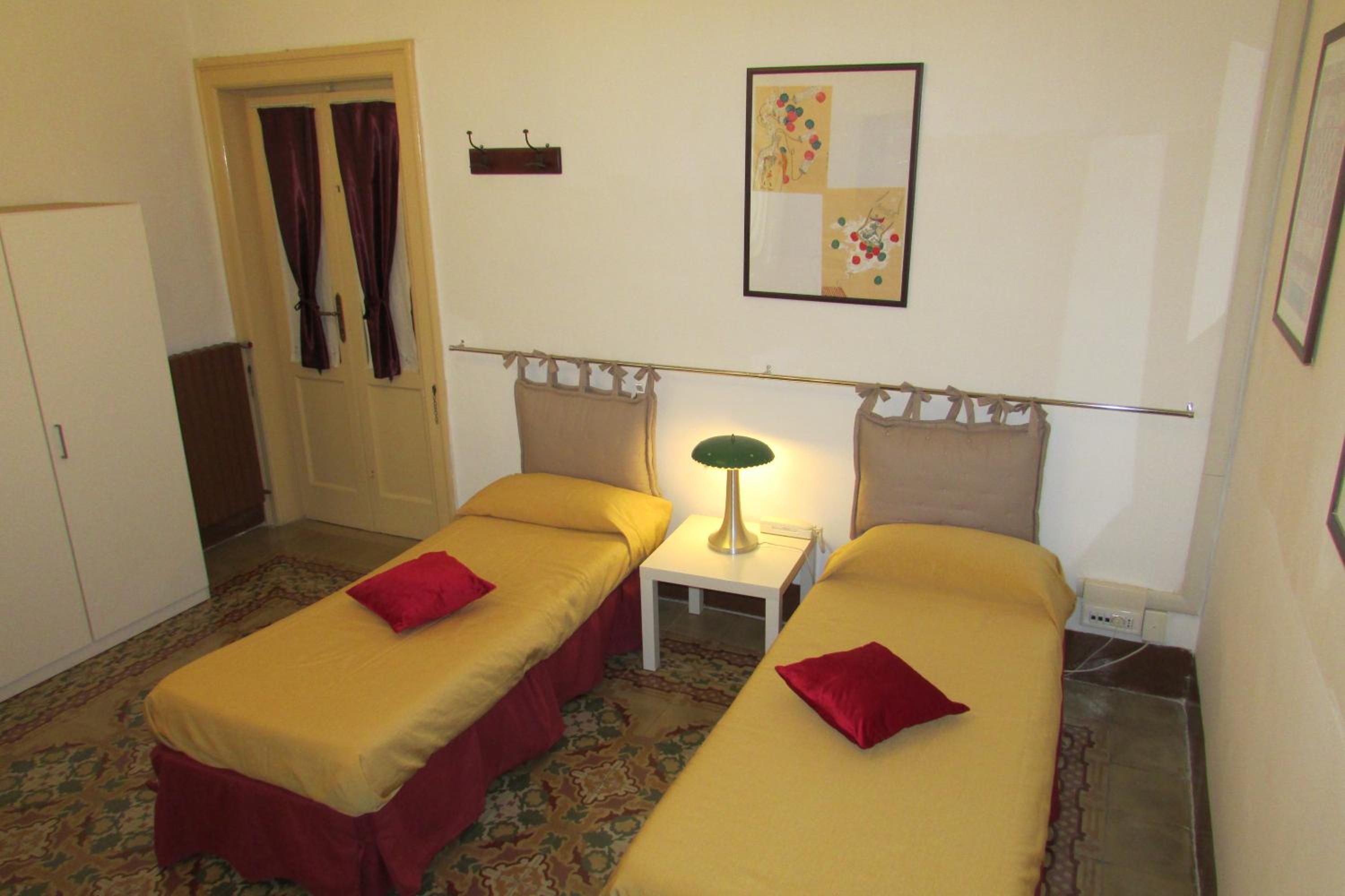 Twin Room with Shared Toilet