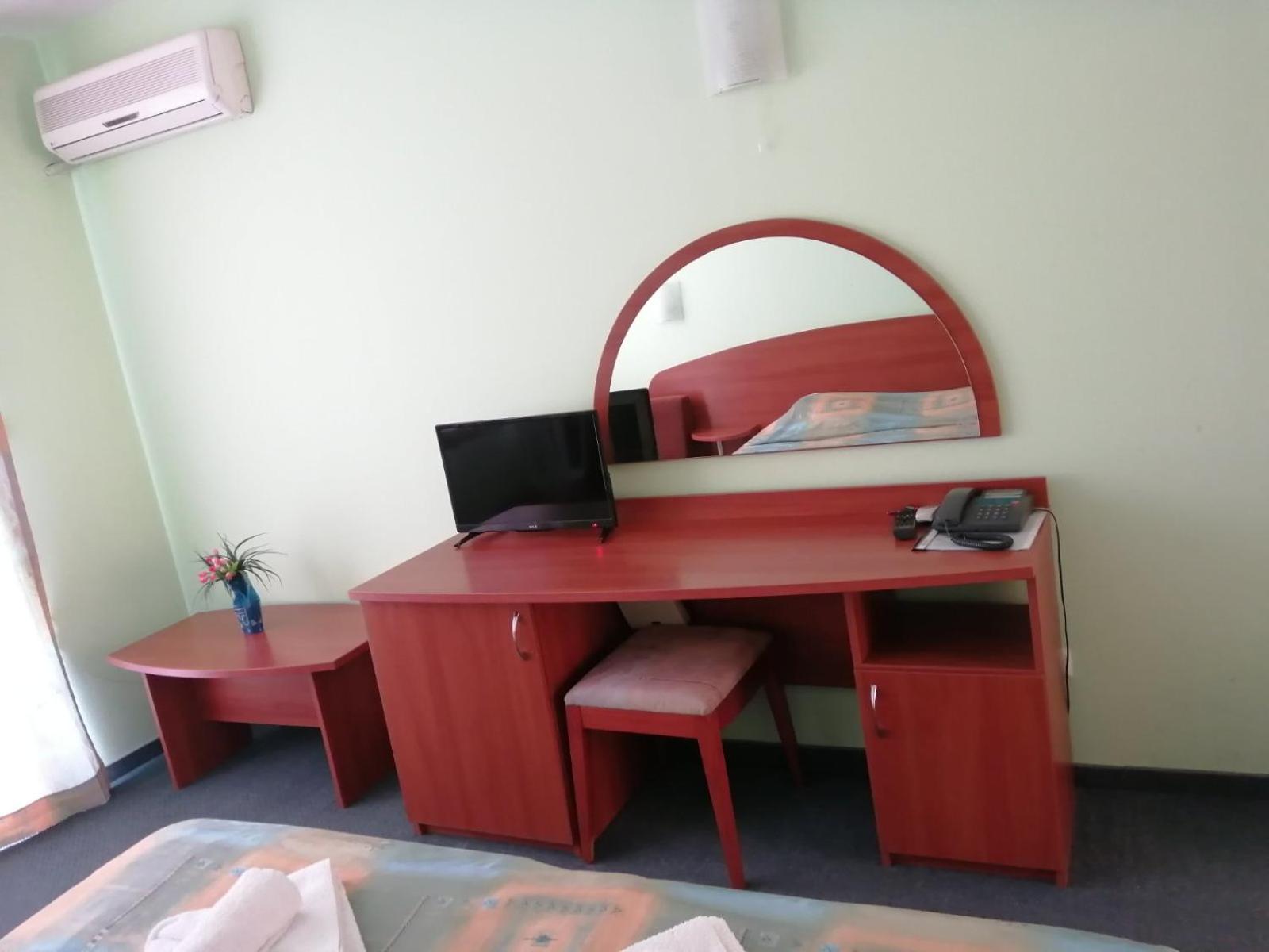 Twin Room with Balcony photo 2