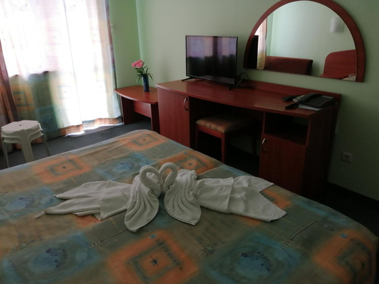 Twin Room with Balcony photo 3