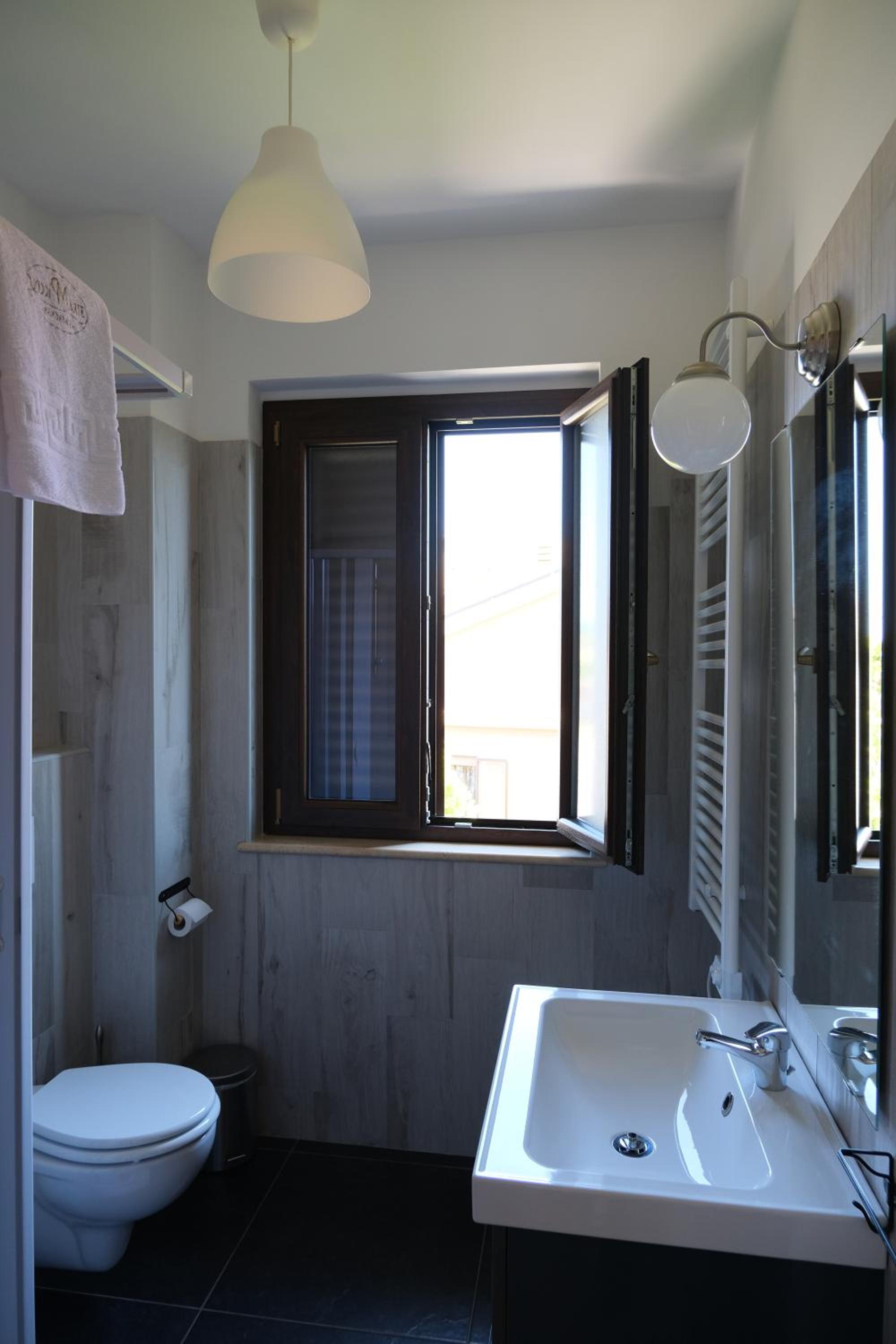Studio with Terrace - Photo 3
