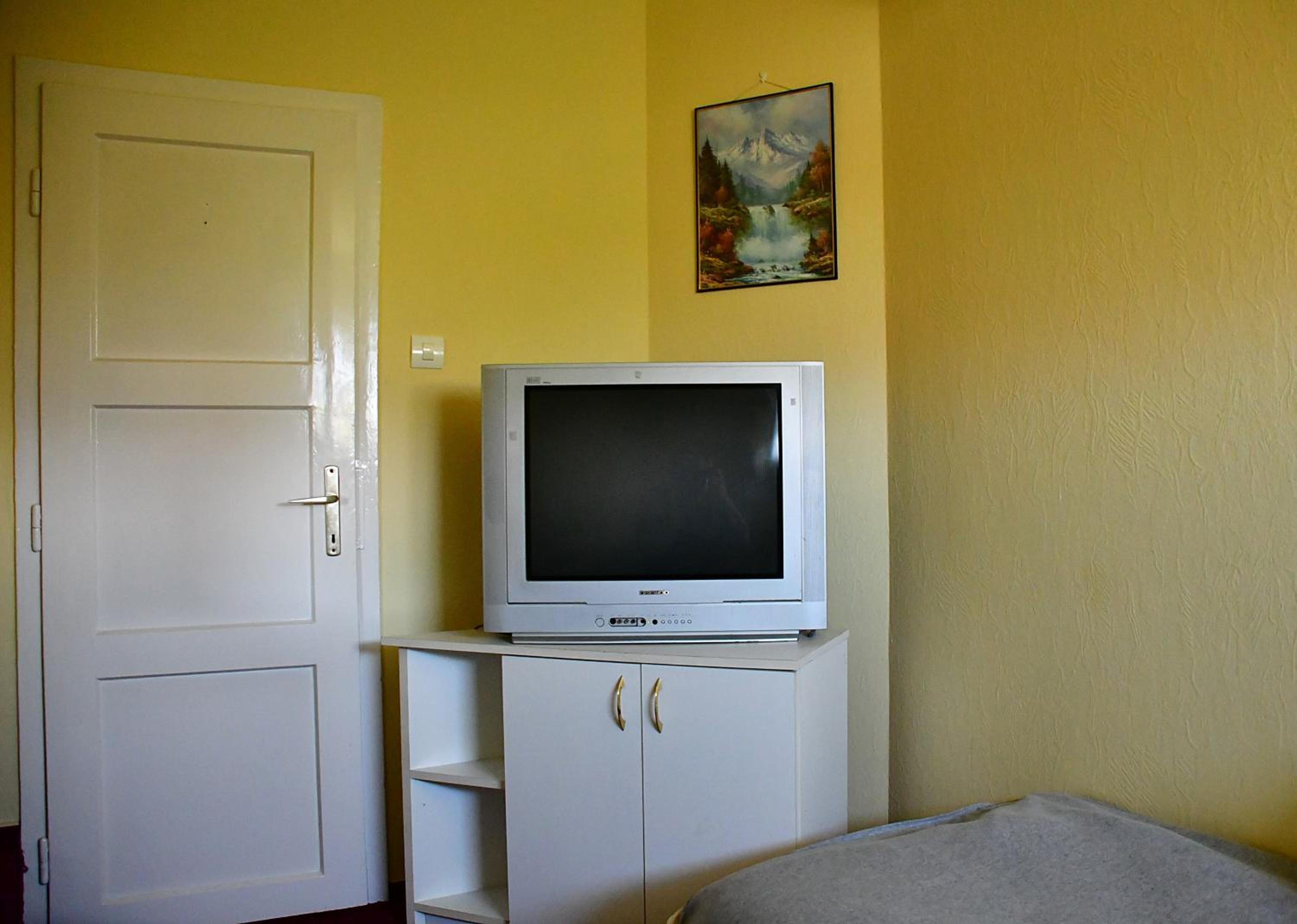 Twin Room with Private External Bathroom photo 1