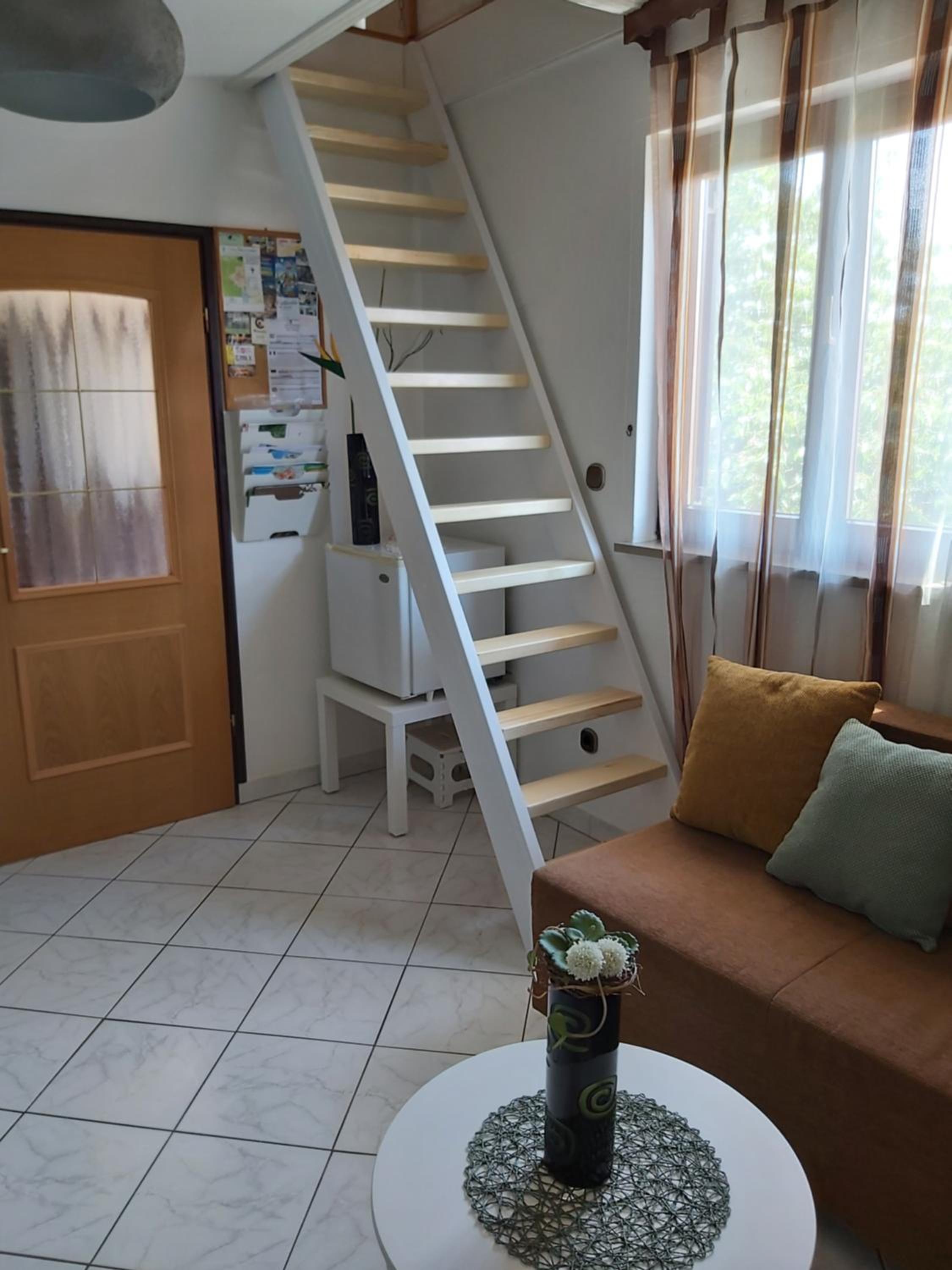 Two-Bedroom House - Photo 19