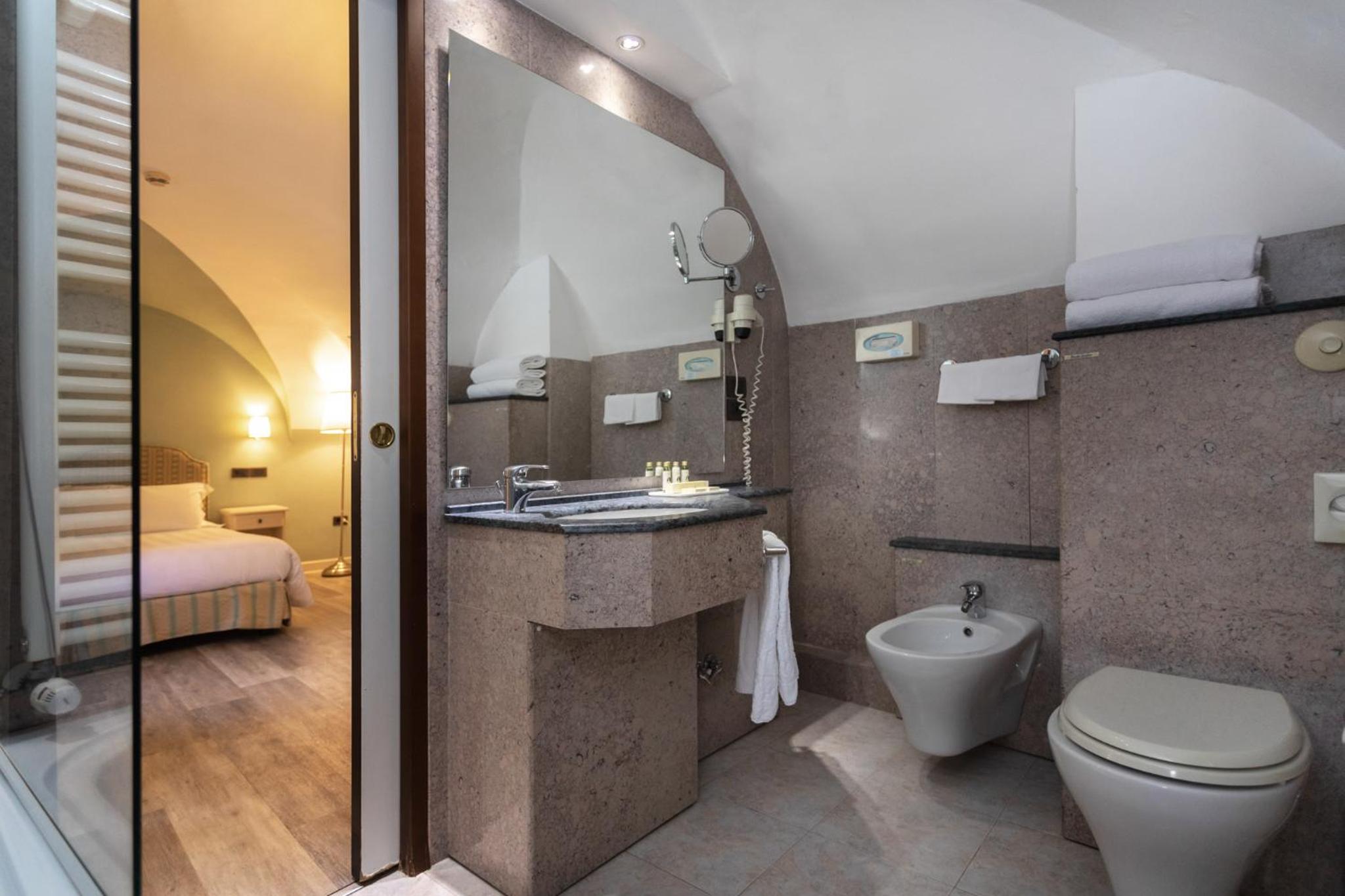 Superior Double Room with Valley View - Photo 5