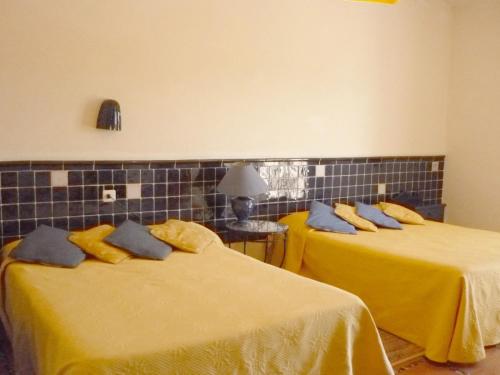 Double or Twin Room with Side Sea View photo 3
