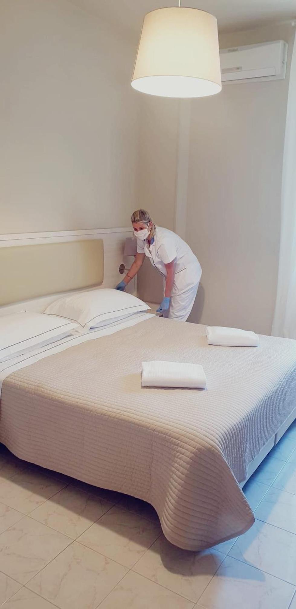 Double or Twin Room - Photo 7
