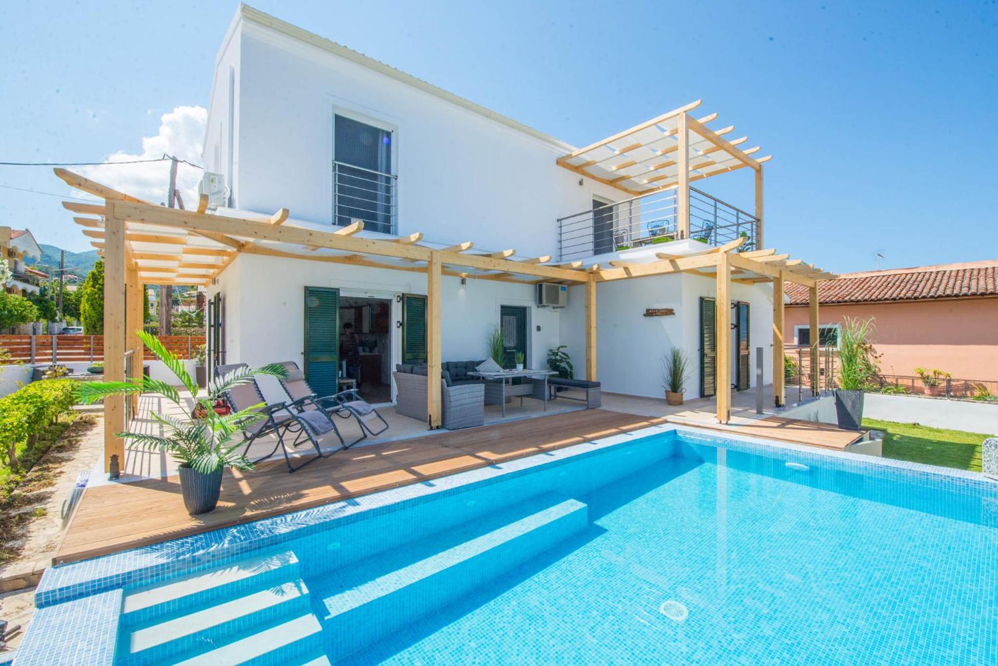 Superior Villa photo 2