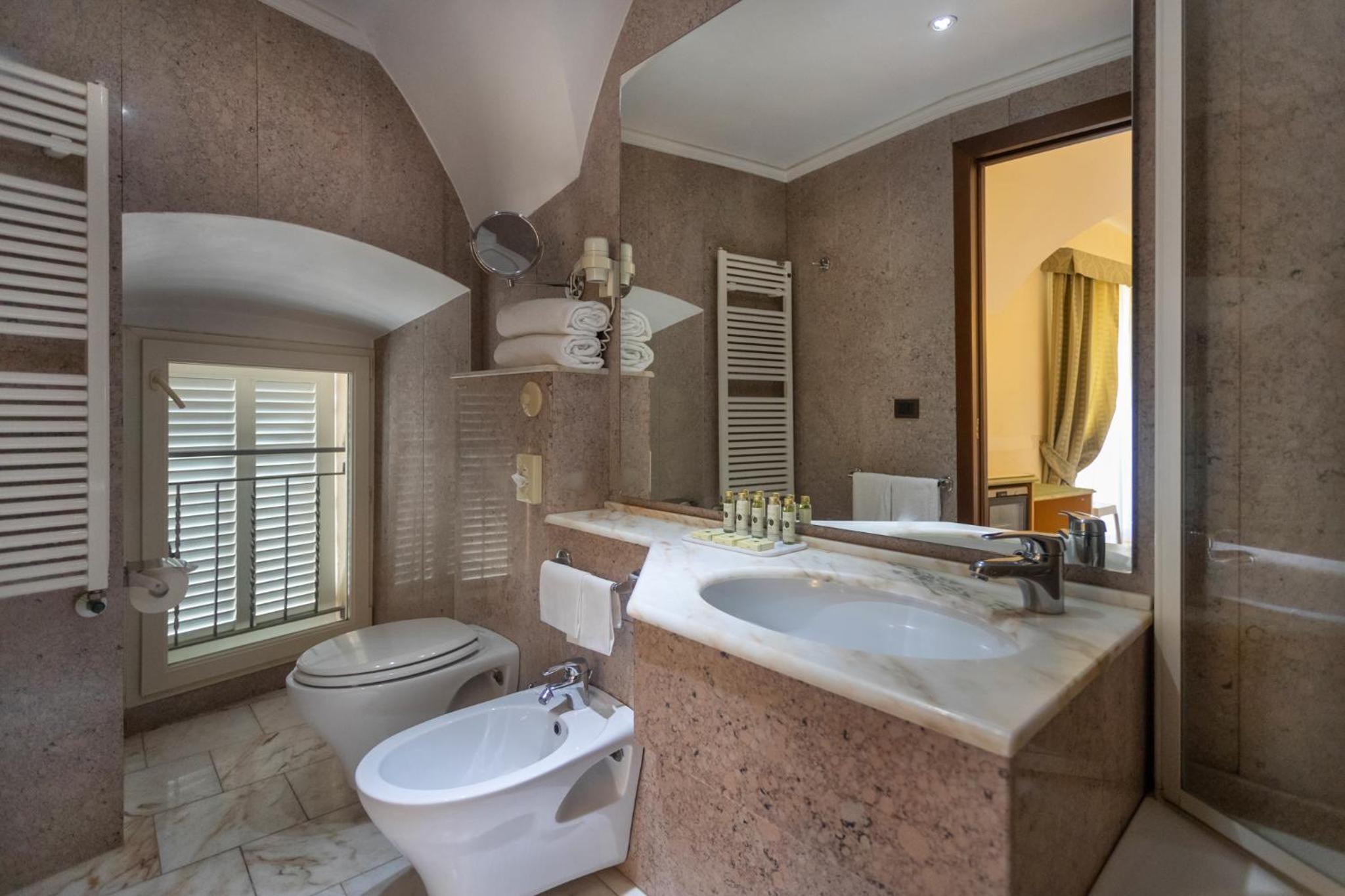 Superior Triple Room with Valley View - Photo 6