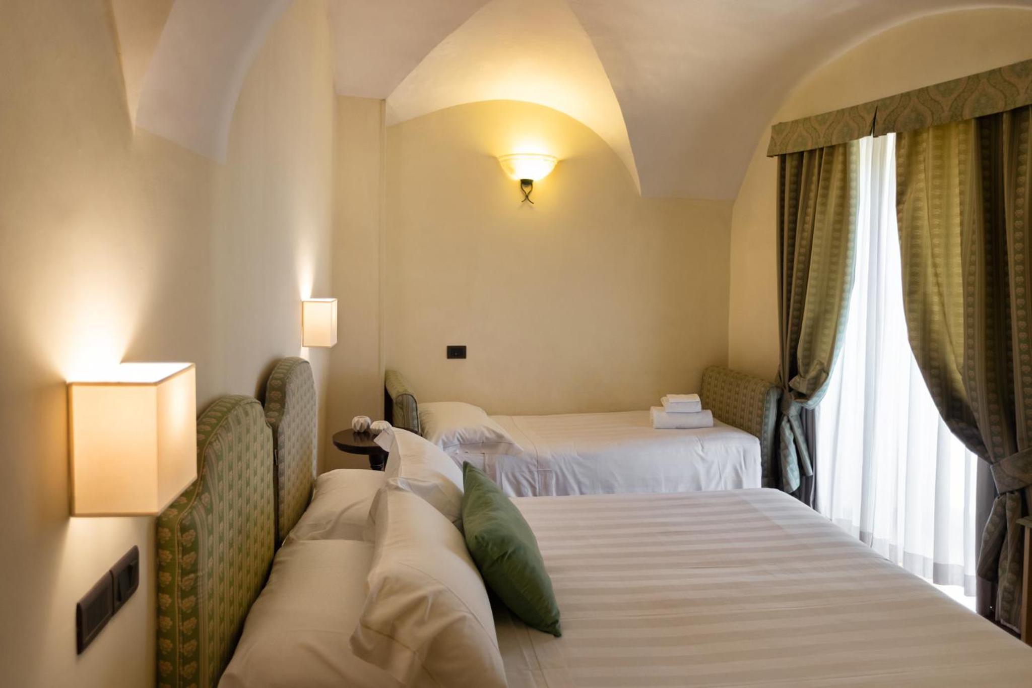 Classic Triple Room with Valley View - Photo 1