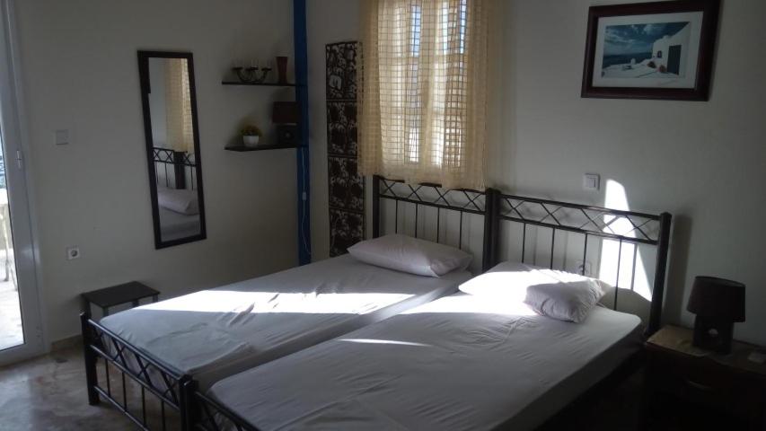 Deluxe Double Room with Balcony and Sea View photo 3