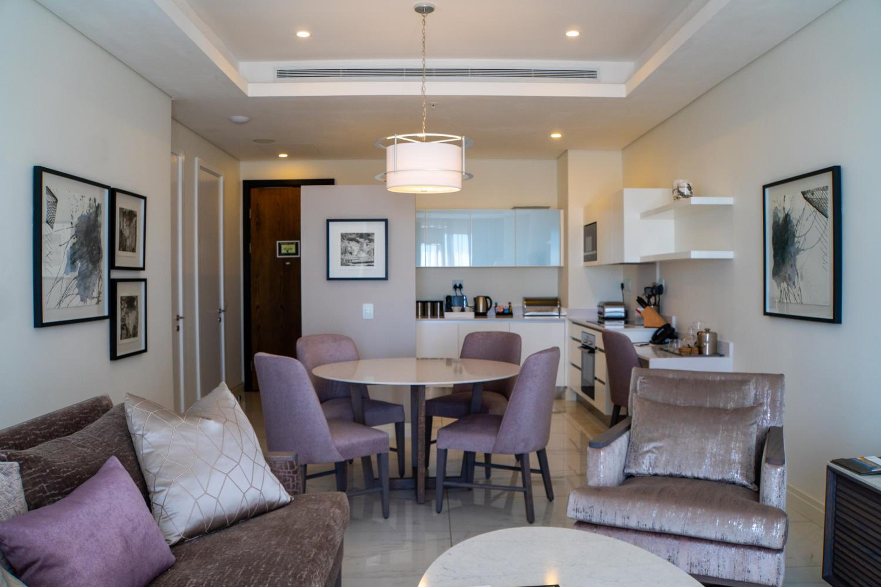 One-Bedroom Apartment - Photo 1