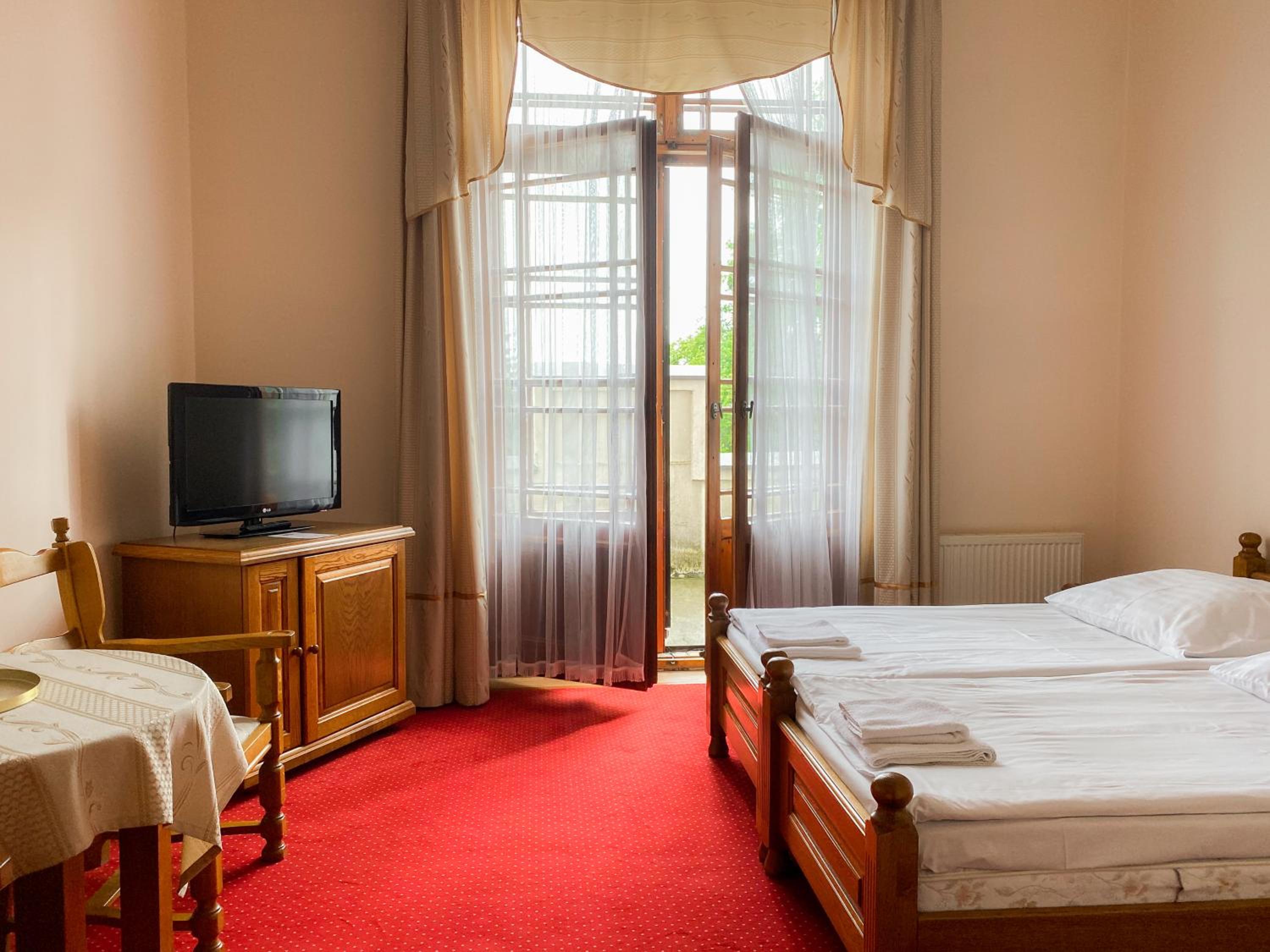 Double Room with Balcony photo 3