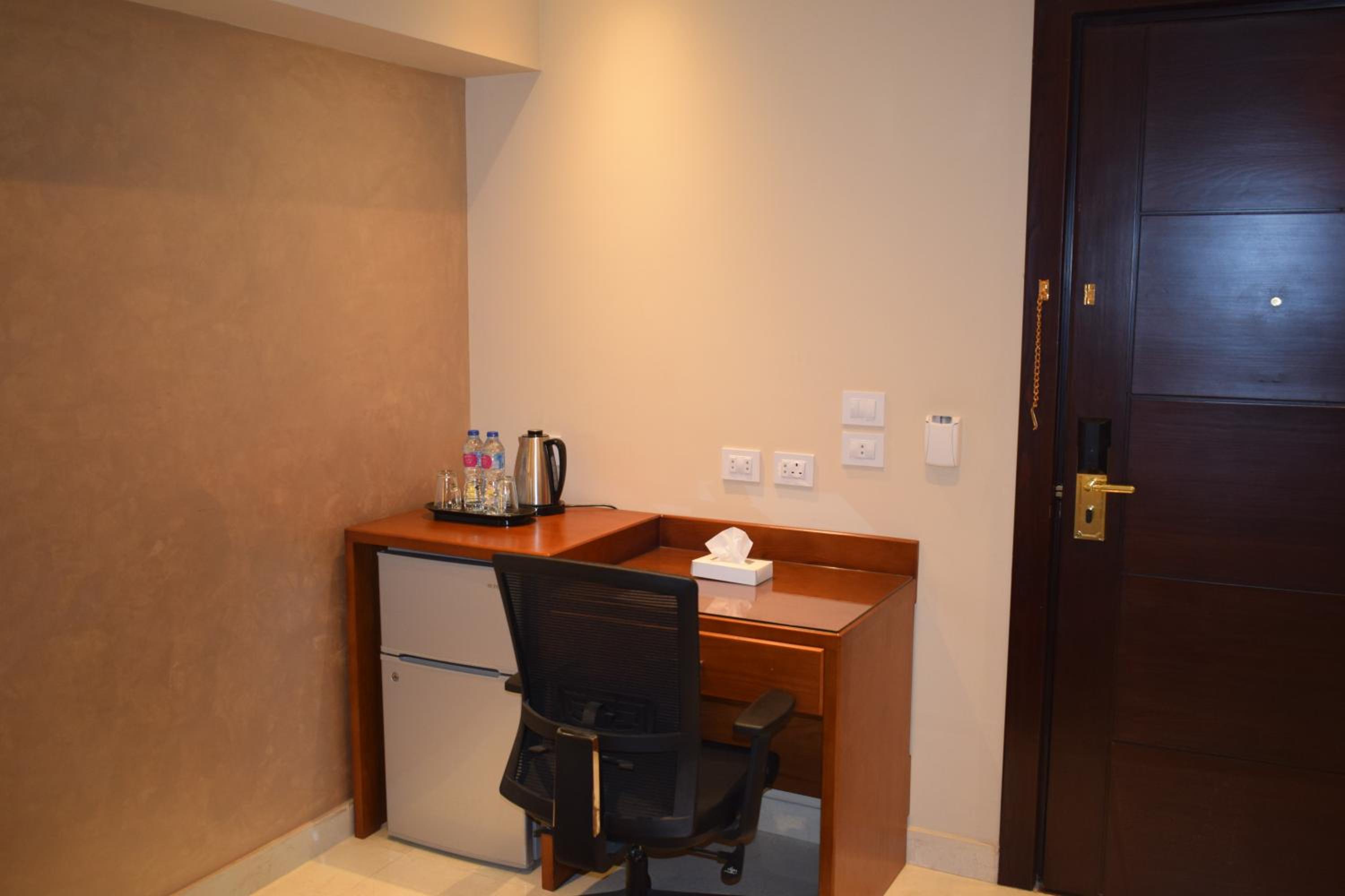 Deluxe Double Room - Photo 5
