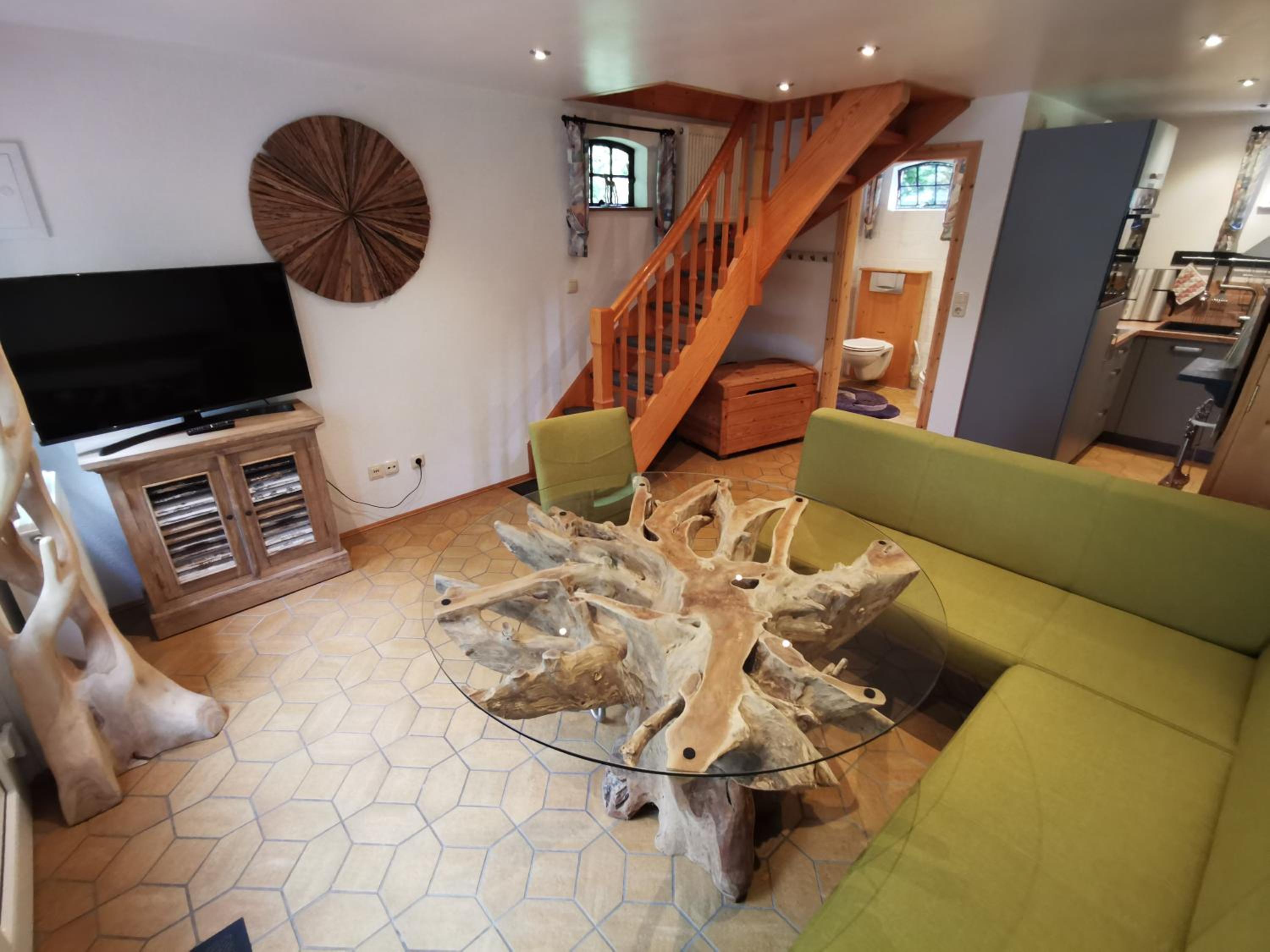Holiday Home (FH) photo 2