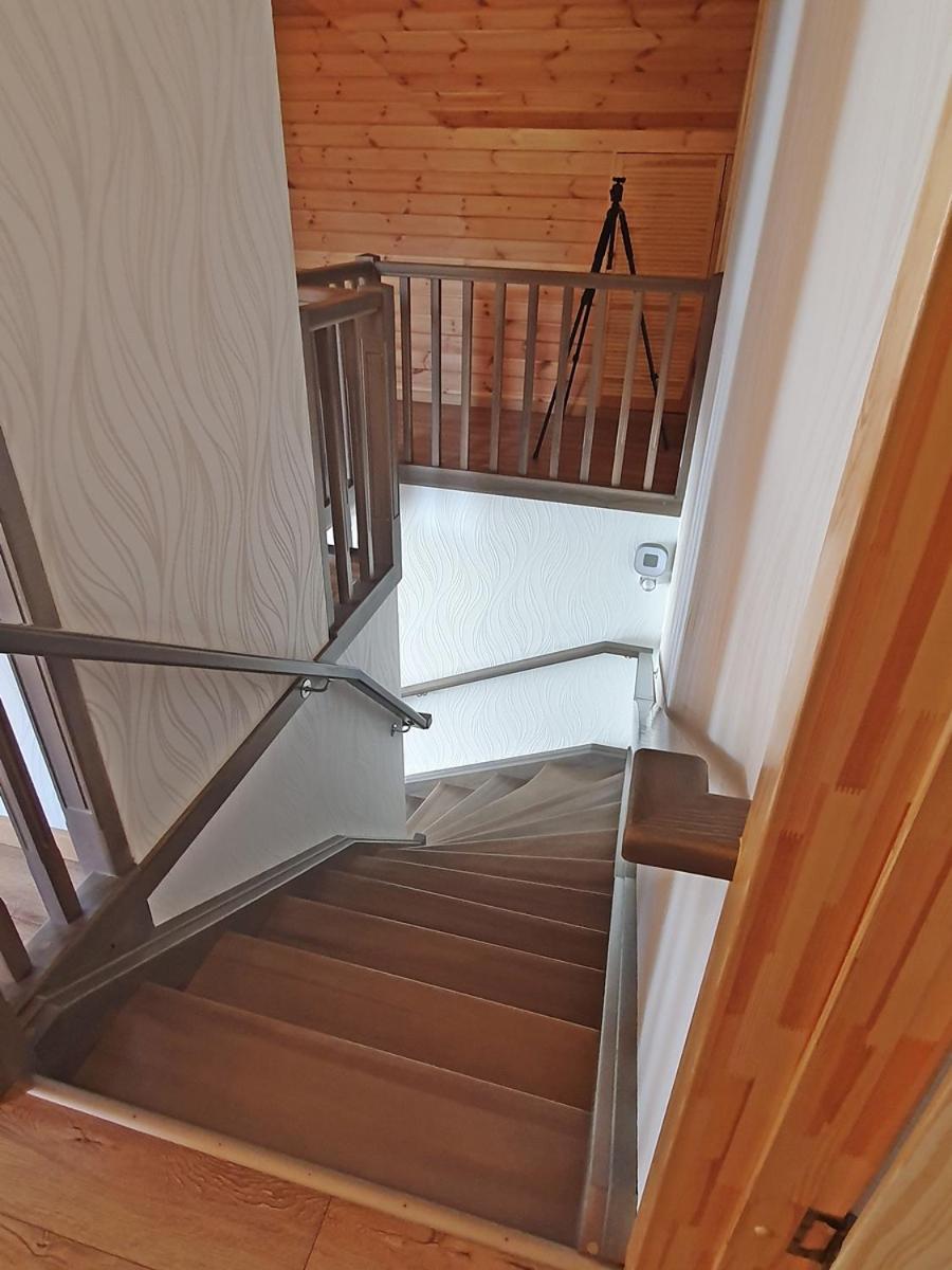 Six-Bedroom House - Photo 12