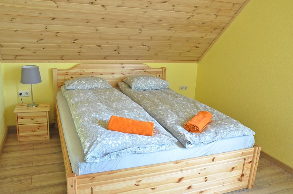 Double Room with Shared Bathroom photo 2