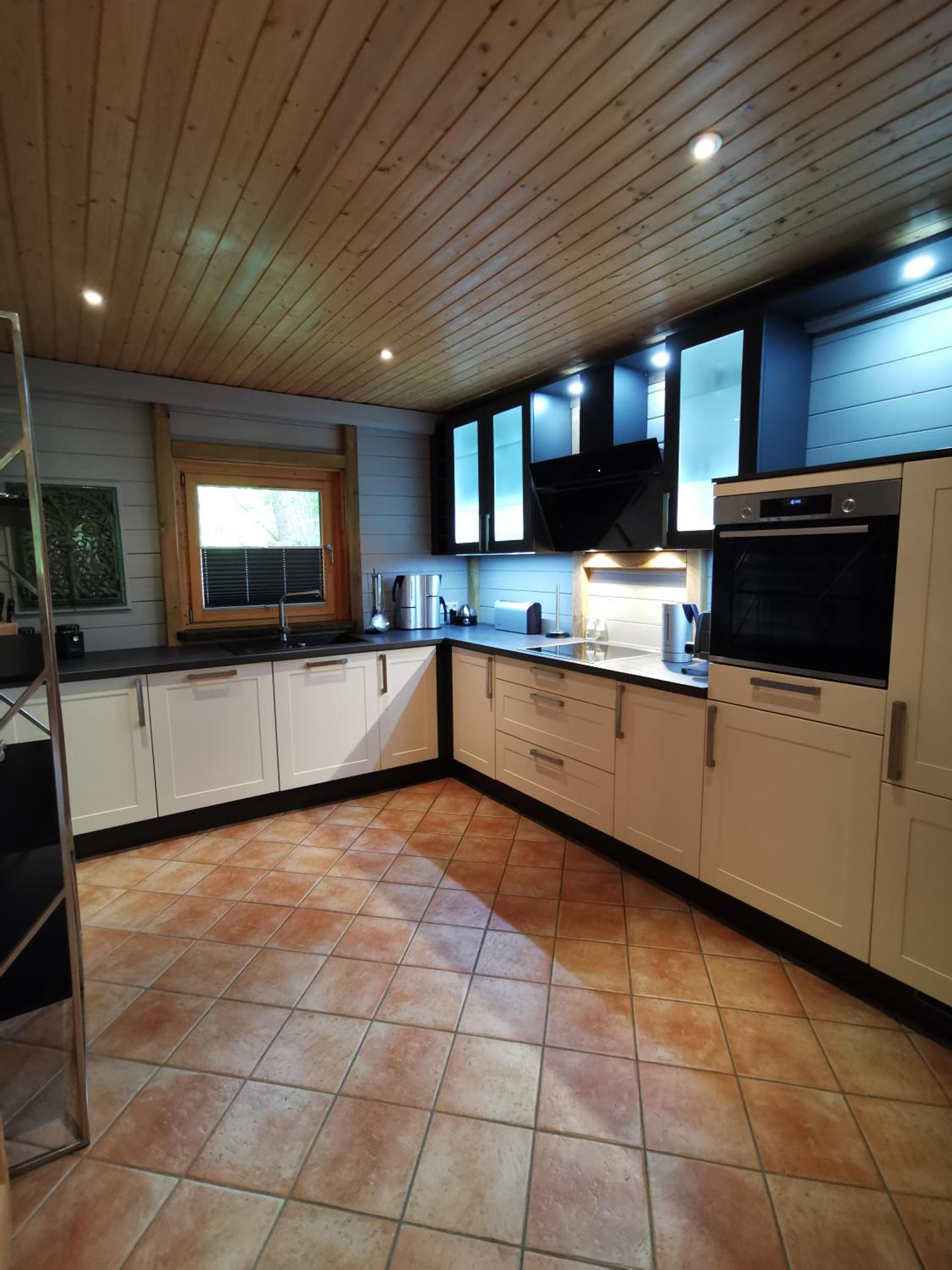 Holiday Home (WHH) photo 3