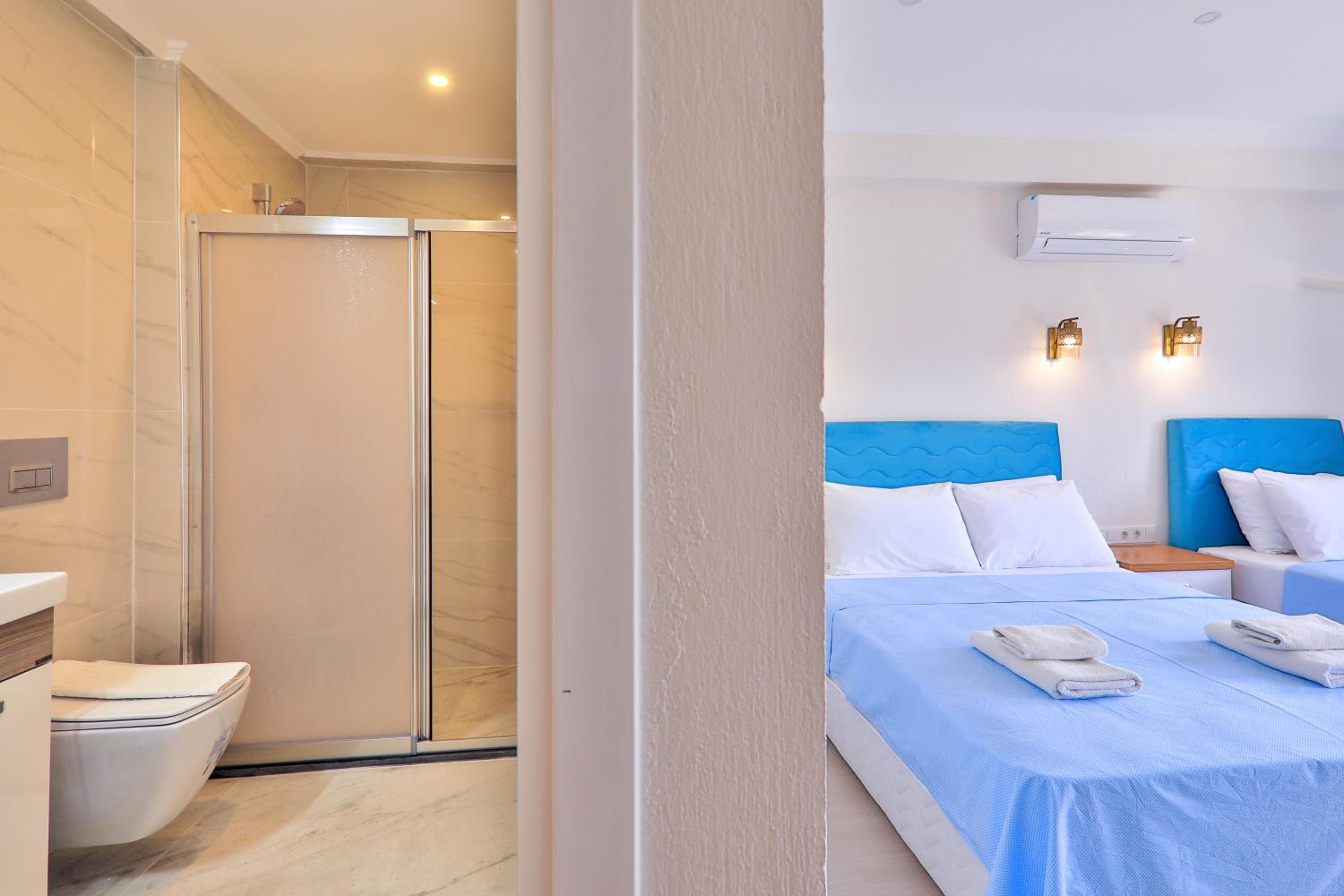 Superior Triple Room - Photo 8