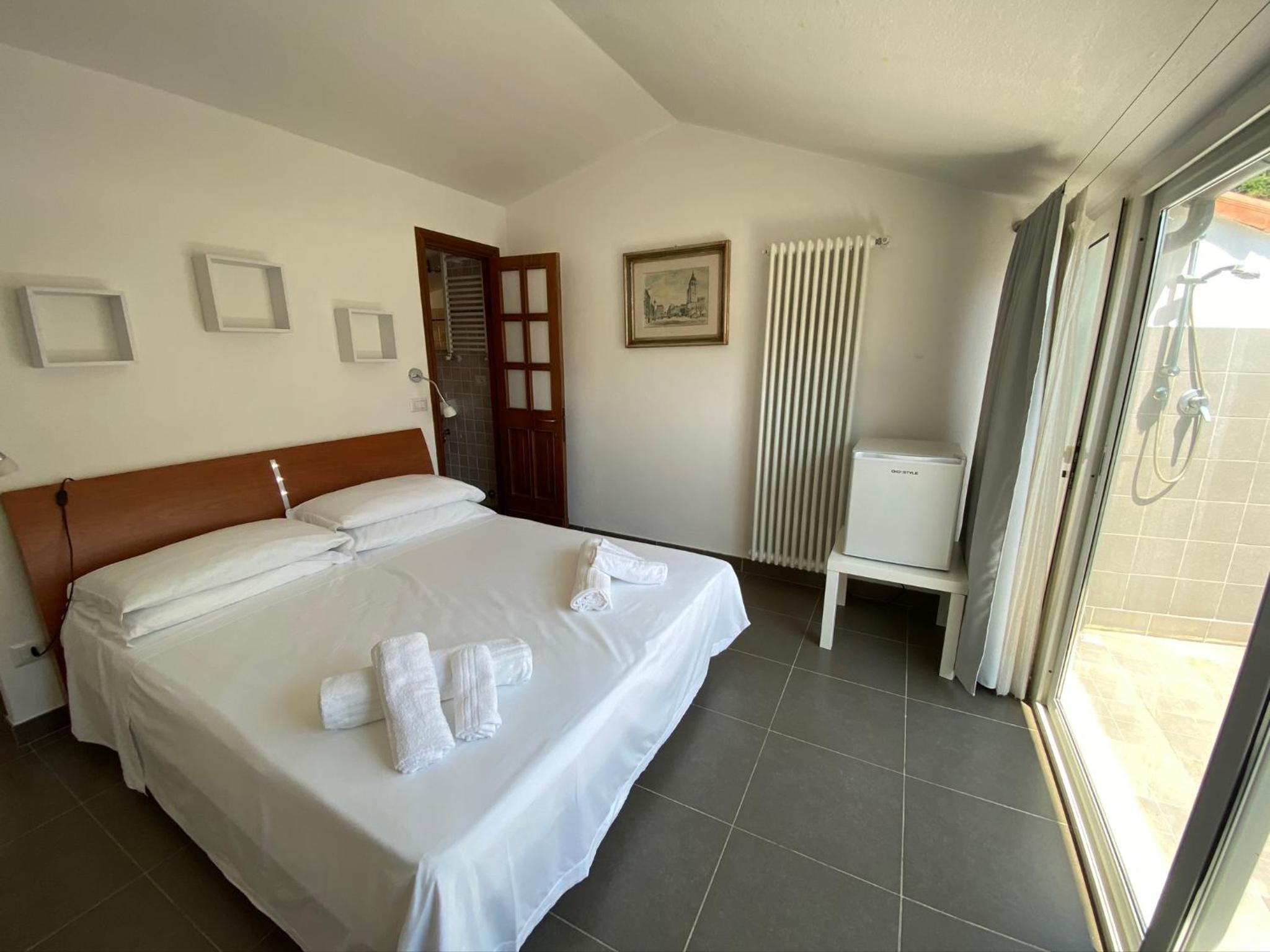 Deluxe Double Room photo 3