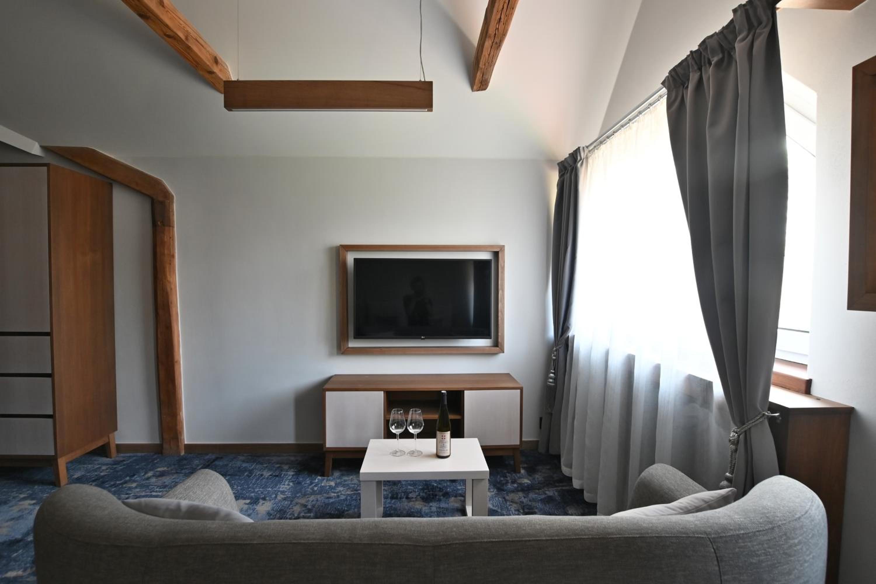 Deluxe Double Room photo 3