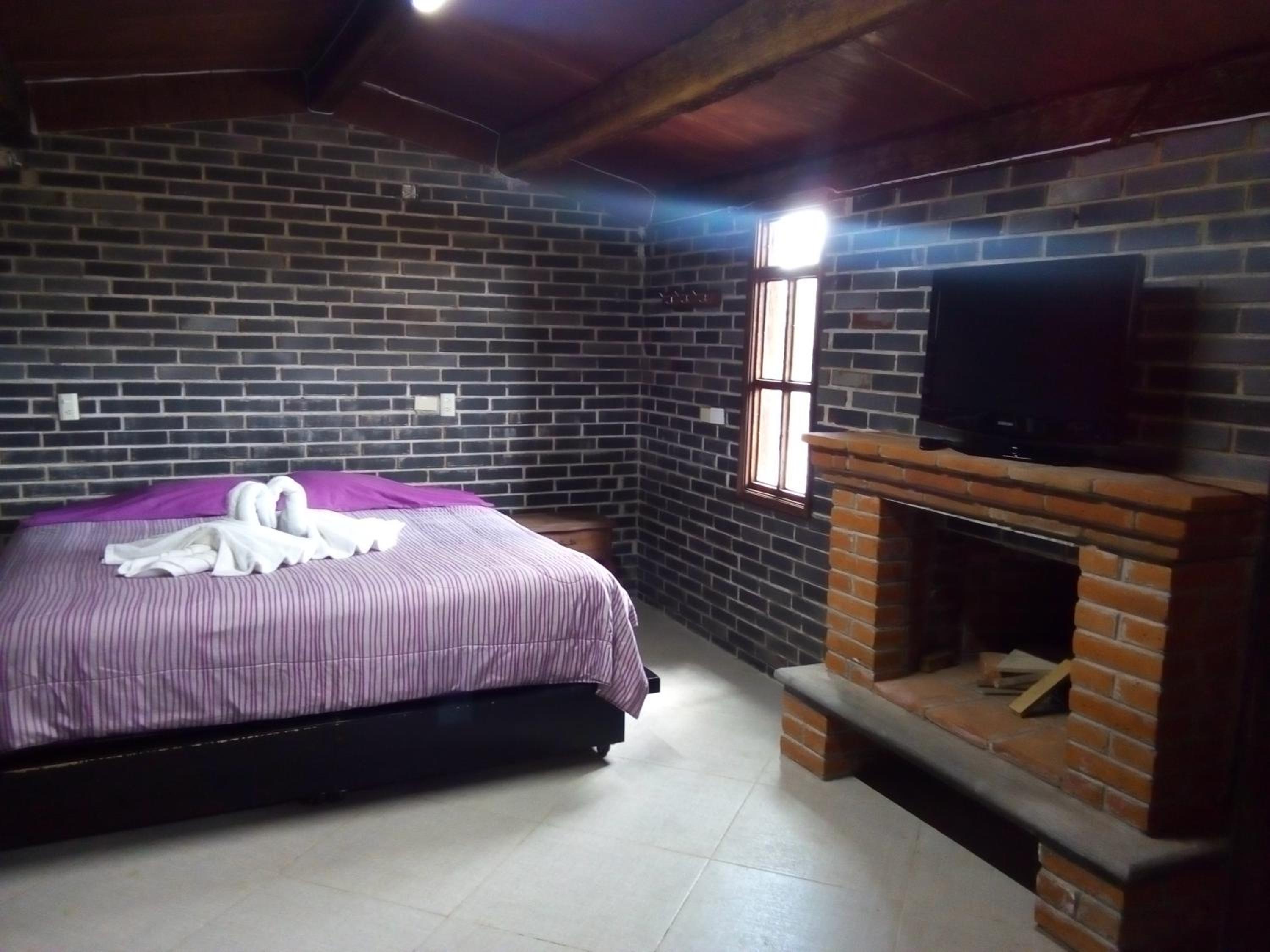 Triple Room with Private Bathroom - Photo 1