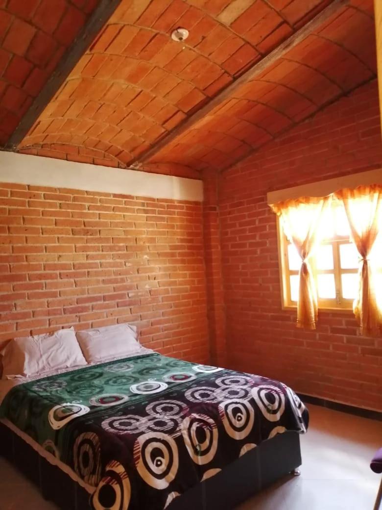 Two-Bedroom House - Photo 9