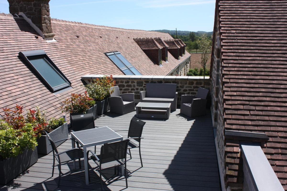Family Room with Terrace photo 2