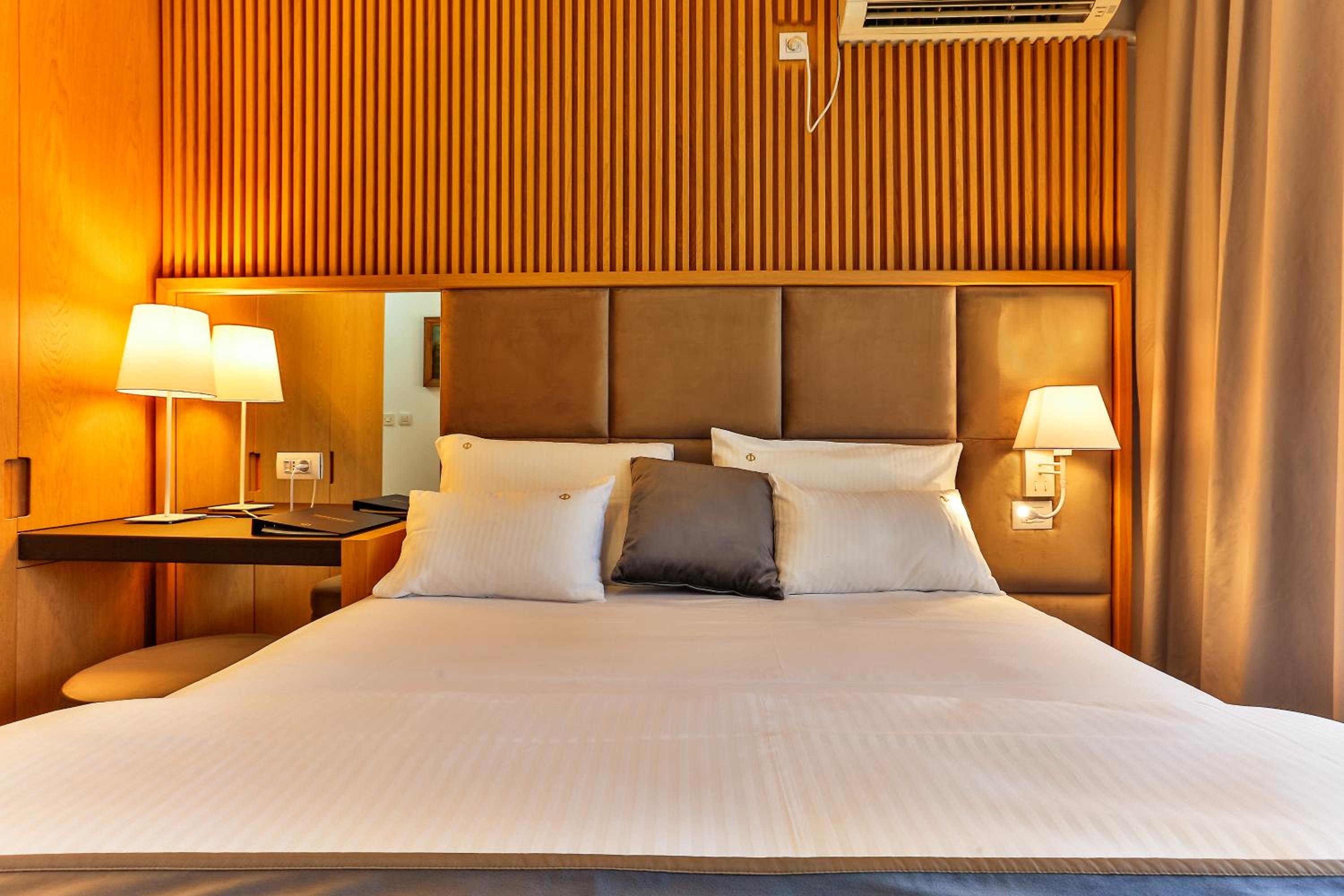 Standard Double Room - Photo 3
