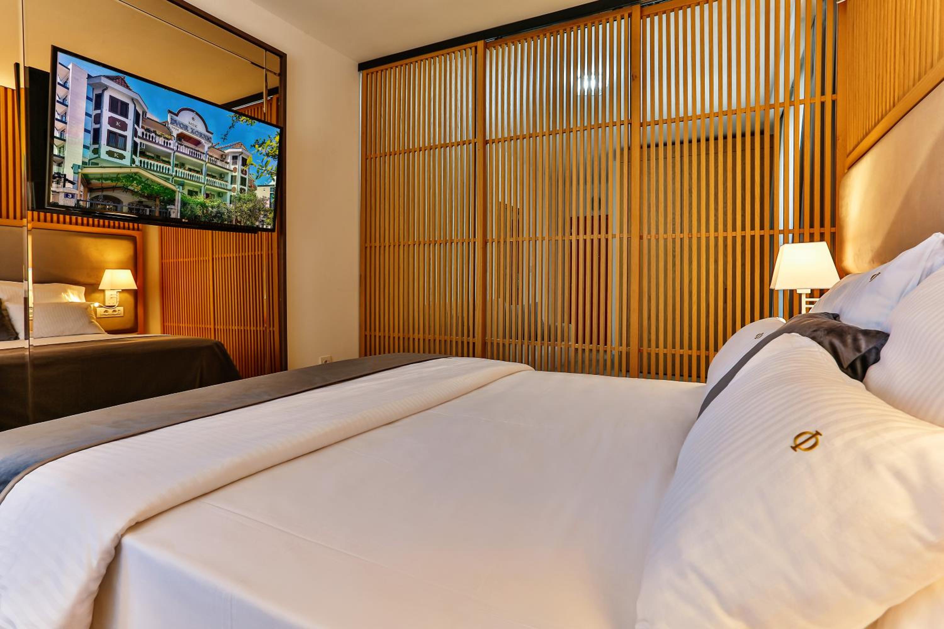 Junior Suite - Photo 7