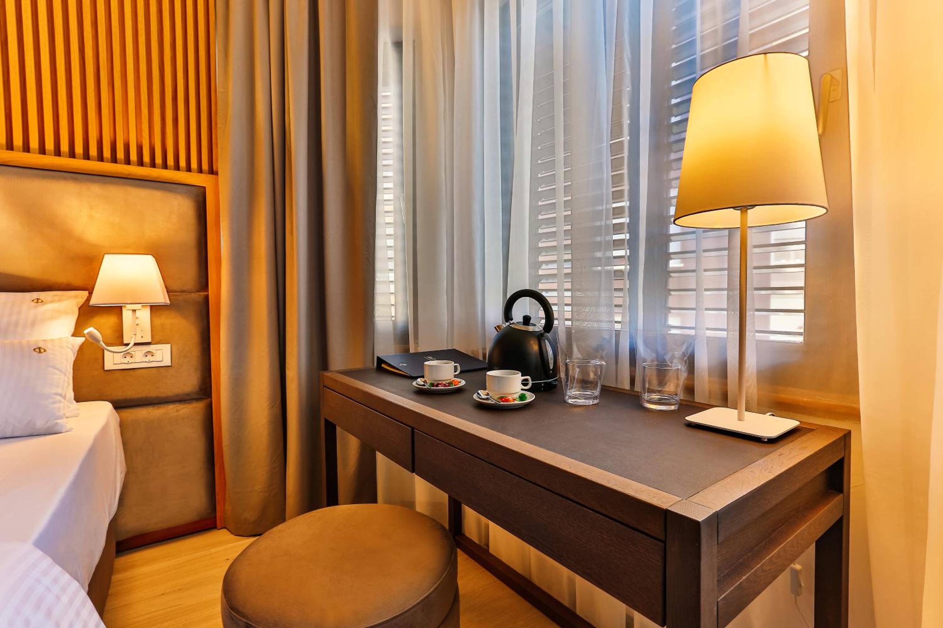 Junior Suite - Photo 1