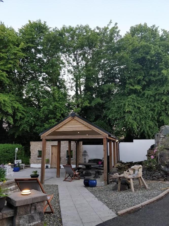 Twin Room with Garden View - Photo 2