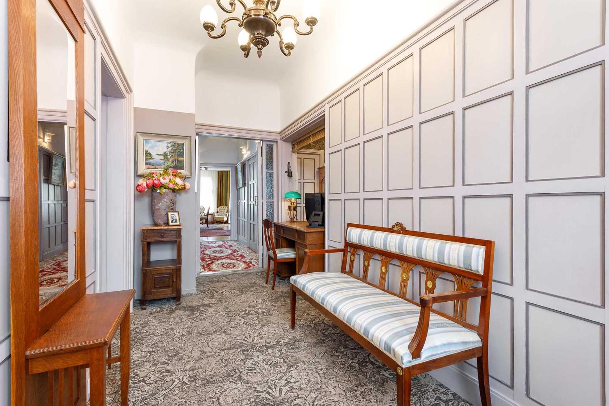 Double or Twin Room - Photo 10