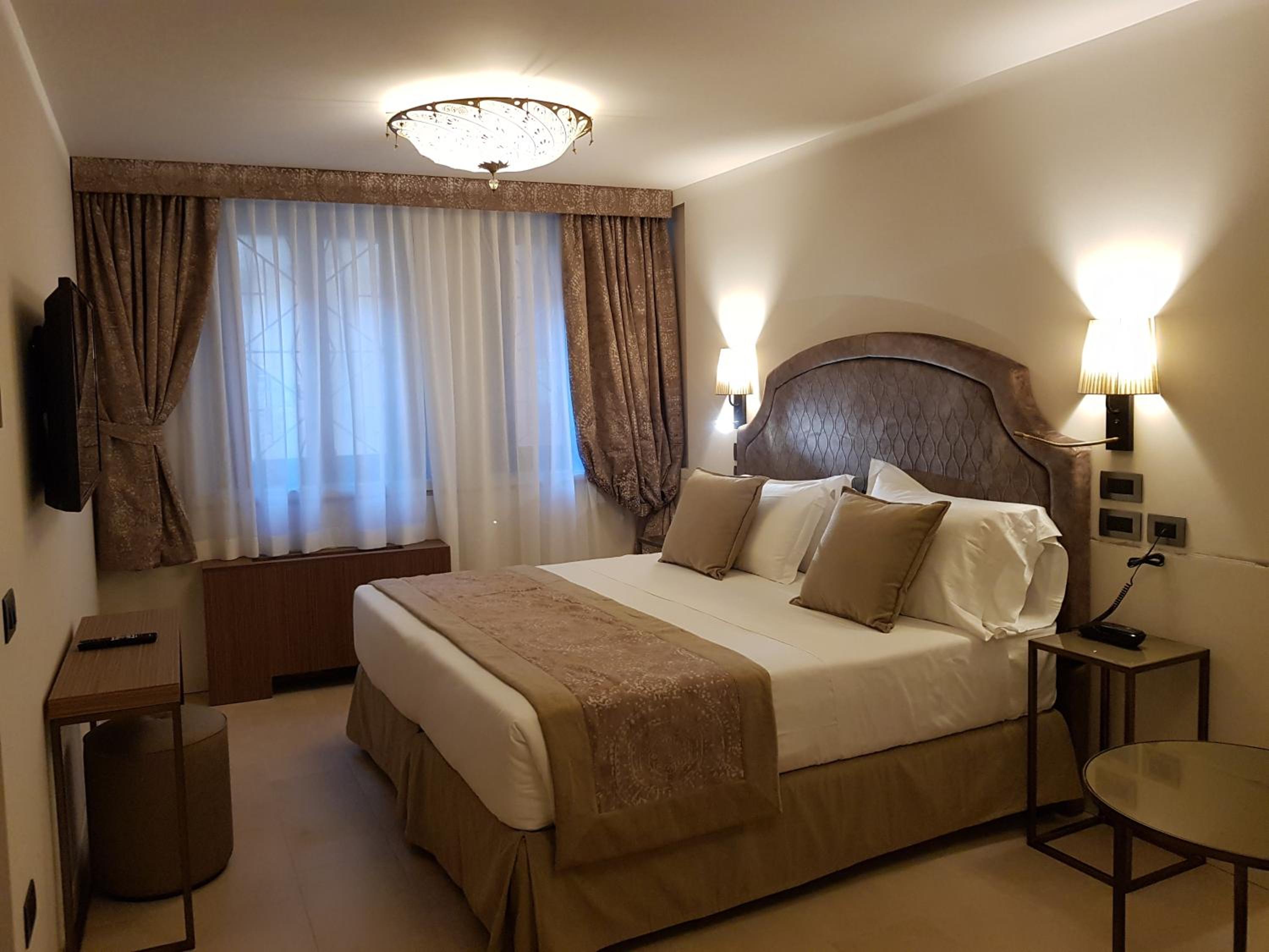 One-Bedroom Apartment thumbnail 5