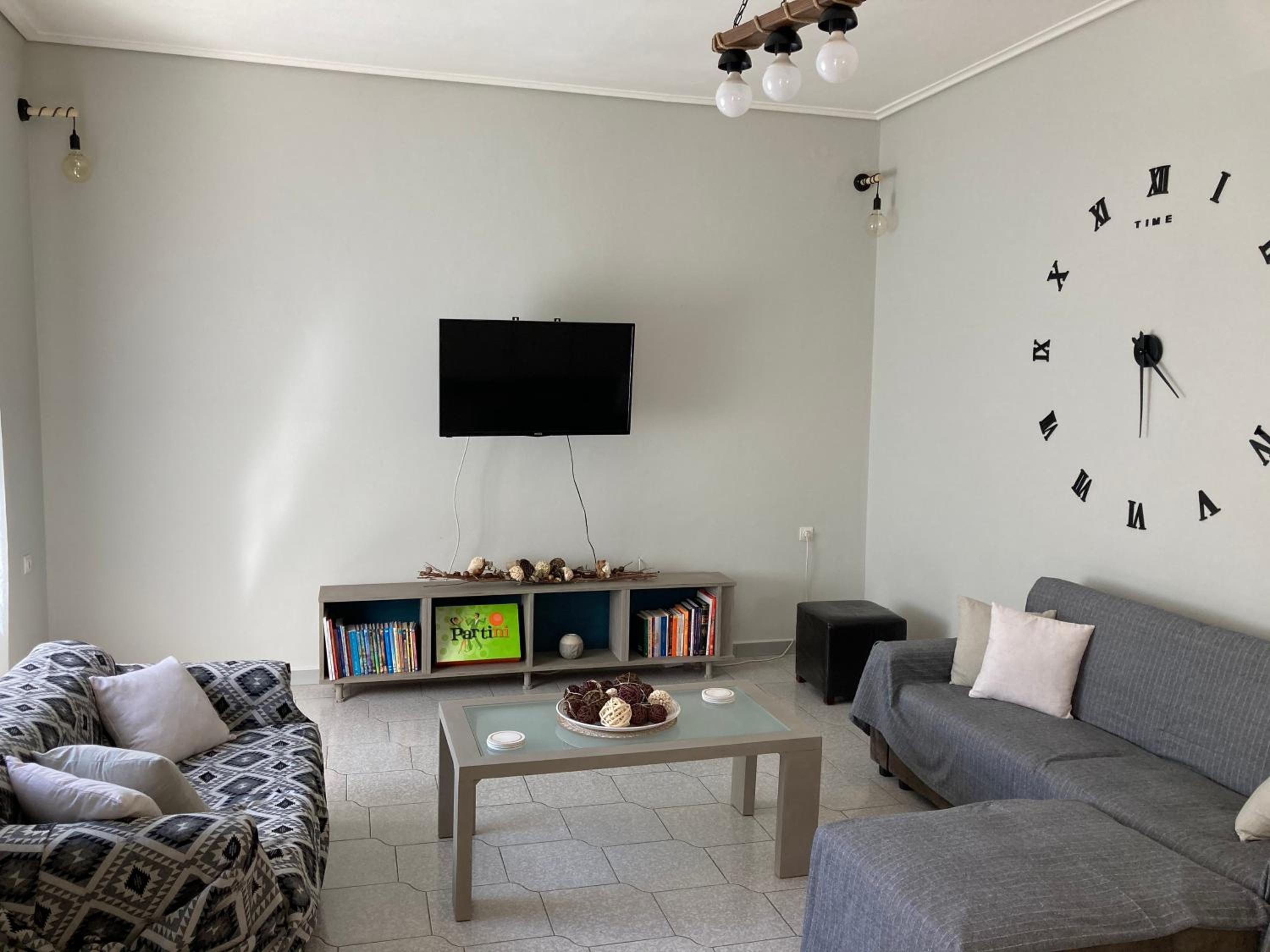 Two-Bedroom House photo 2