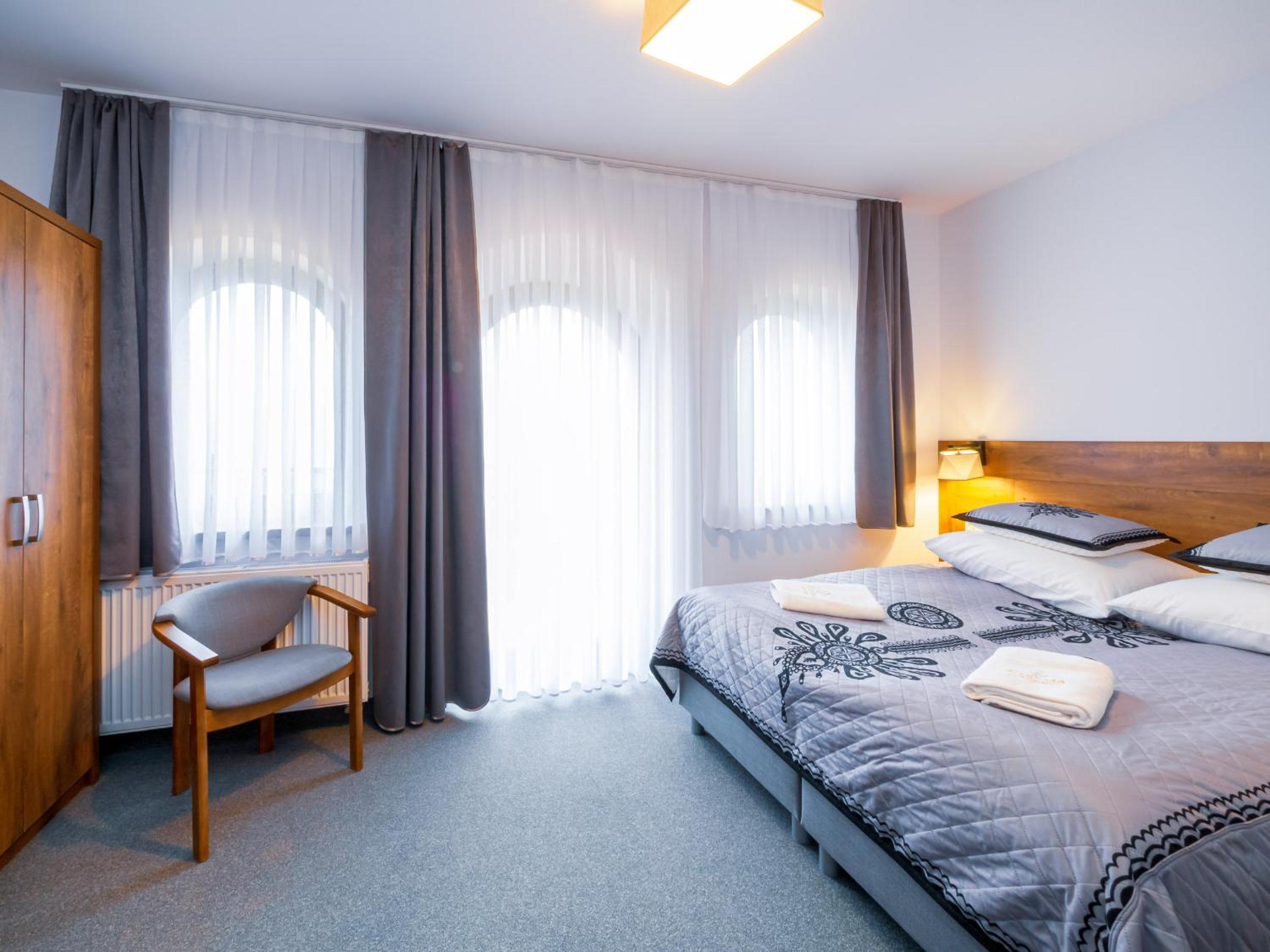 Deluxe Double Room with Balcony photo 3