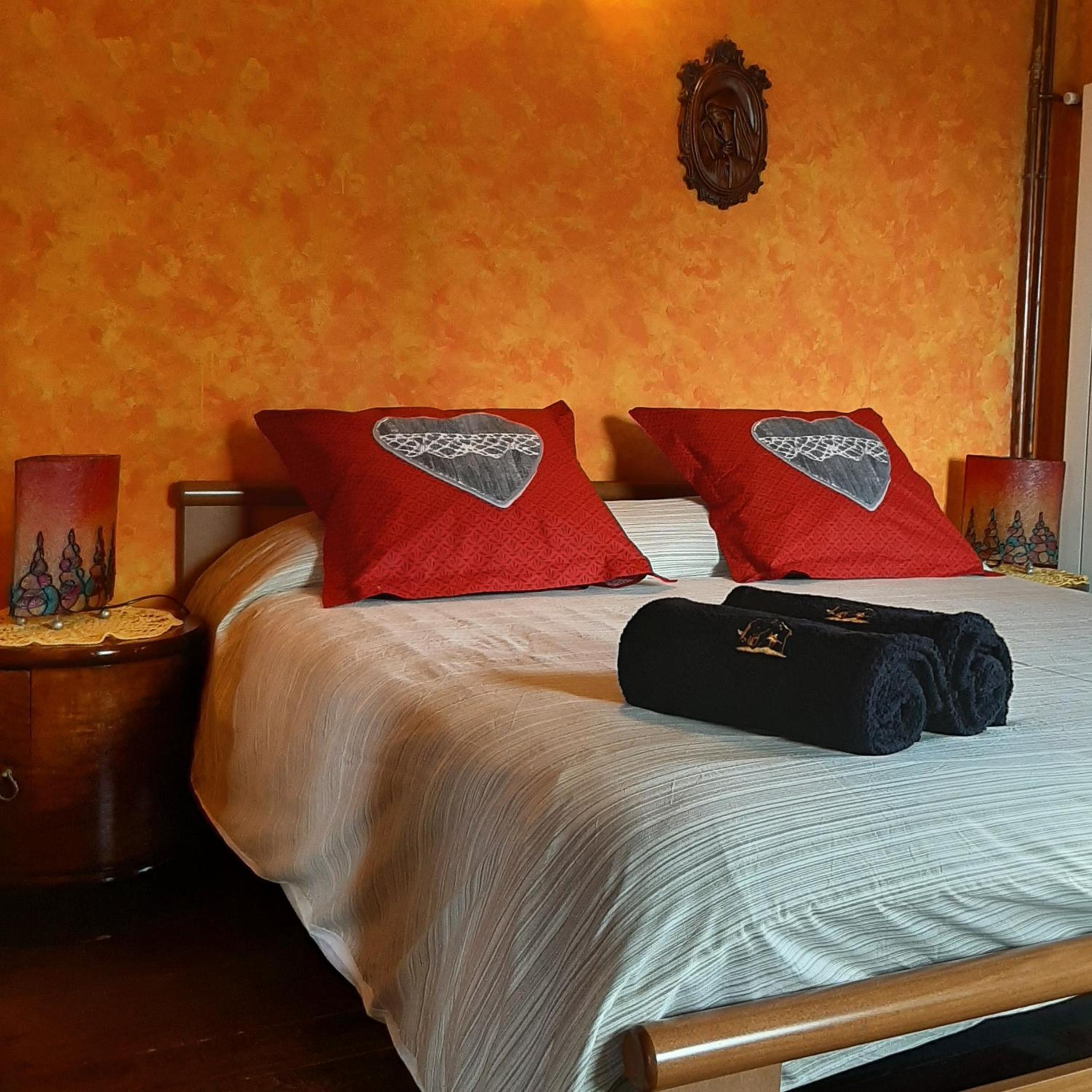 Large Double Room photo 1