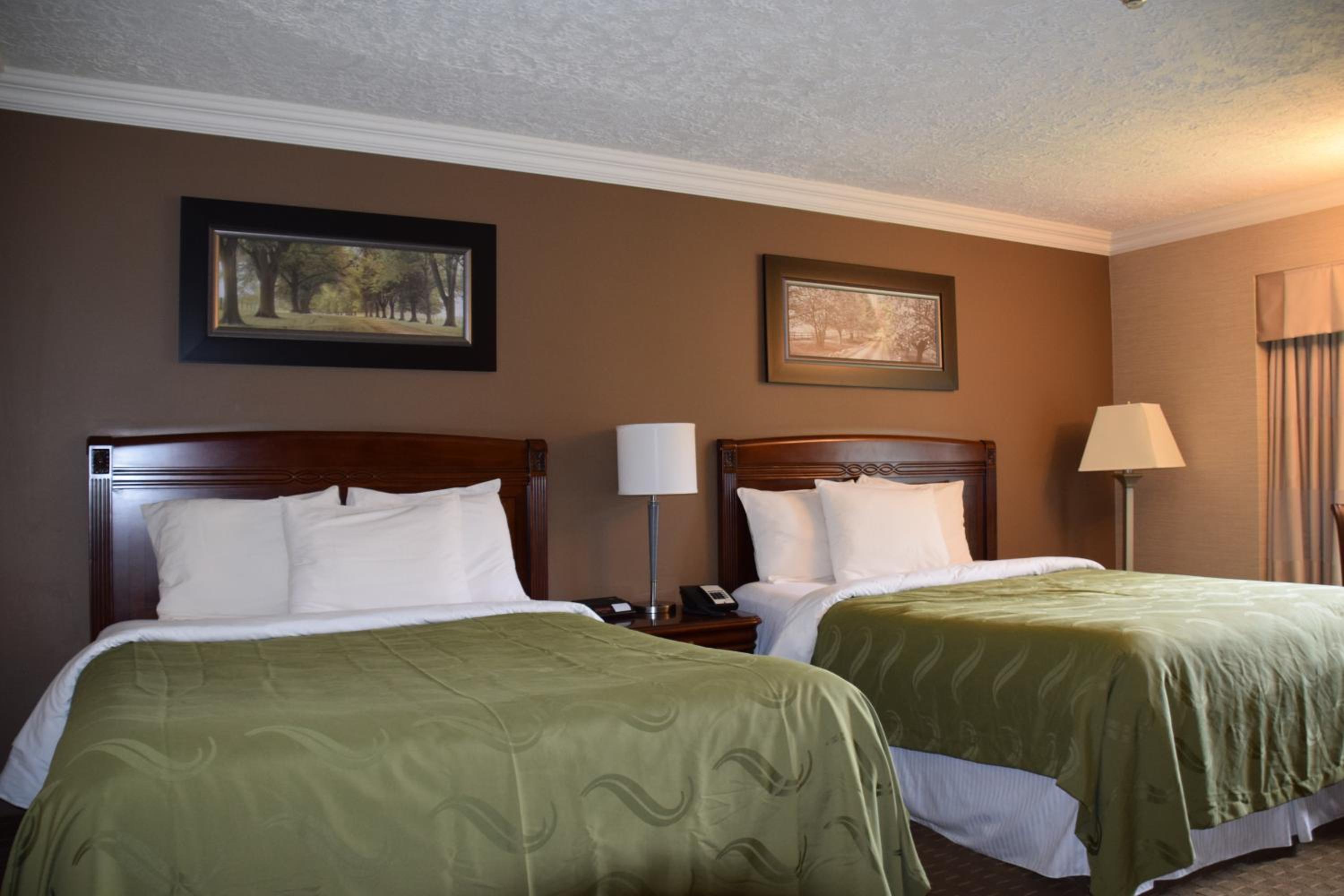 Queen Room with Two Queen Beds - Non-Smoking - Photo 1