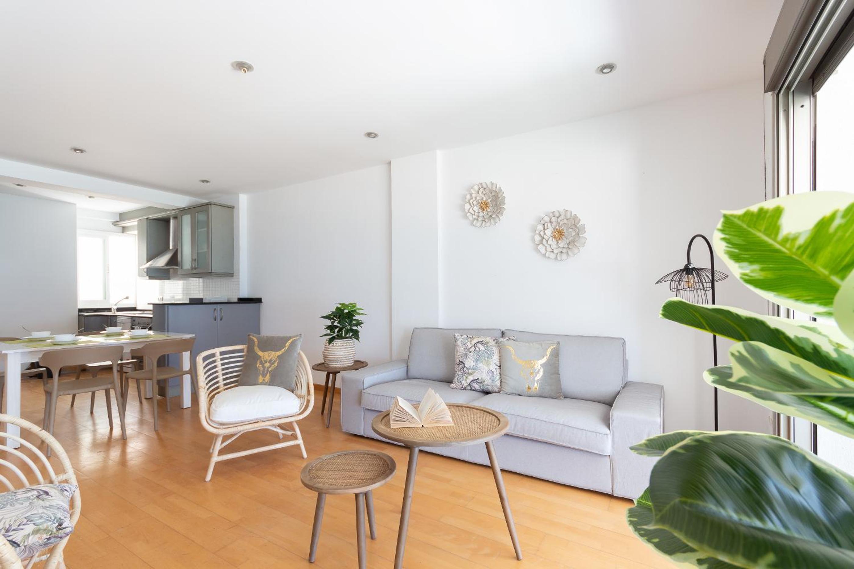 Apartment photo 2