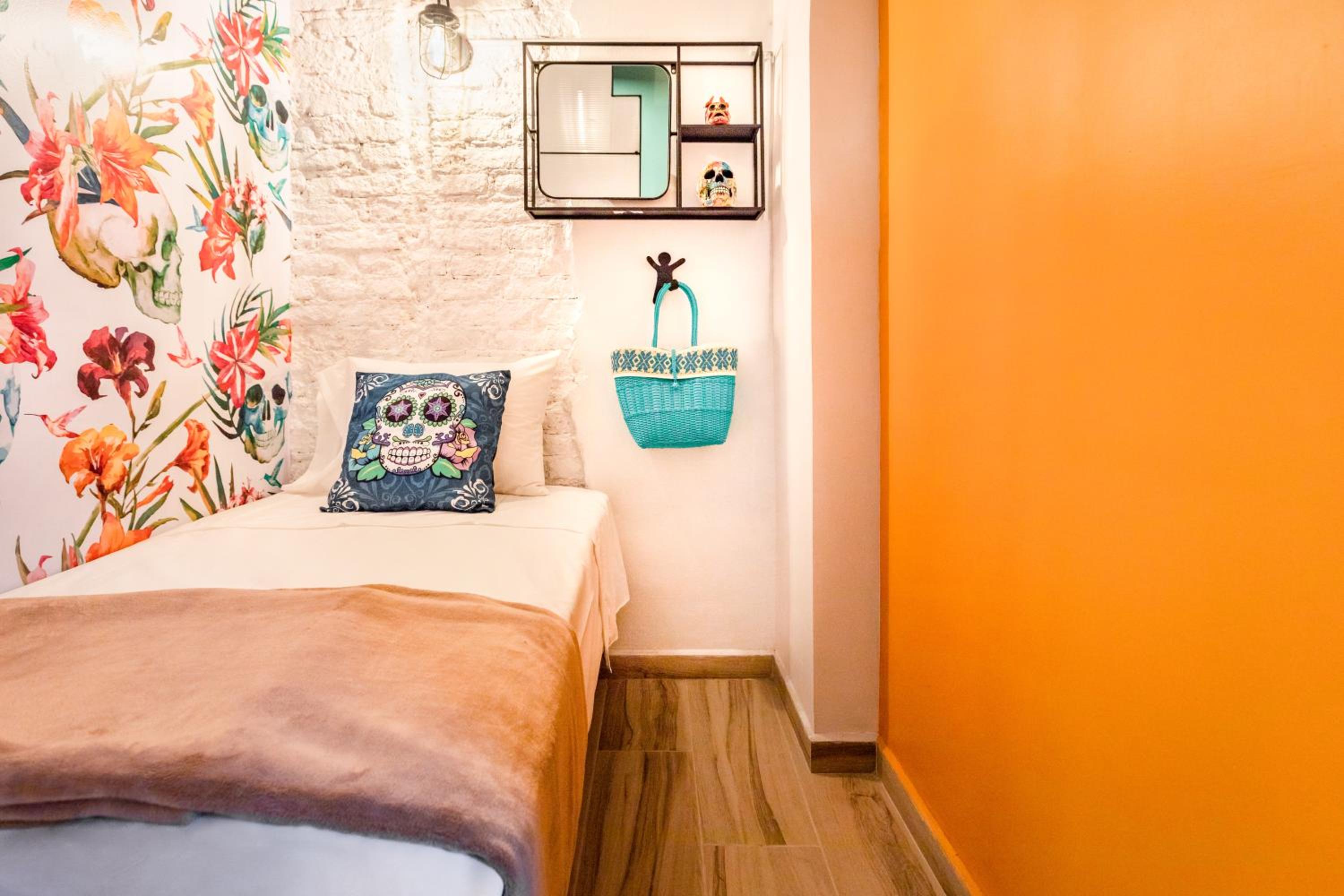 Single Room photo 1