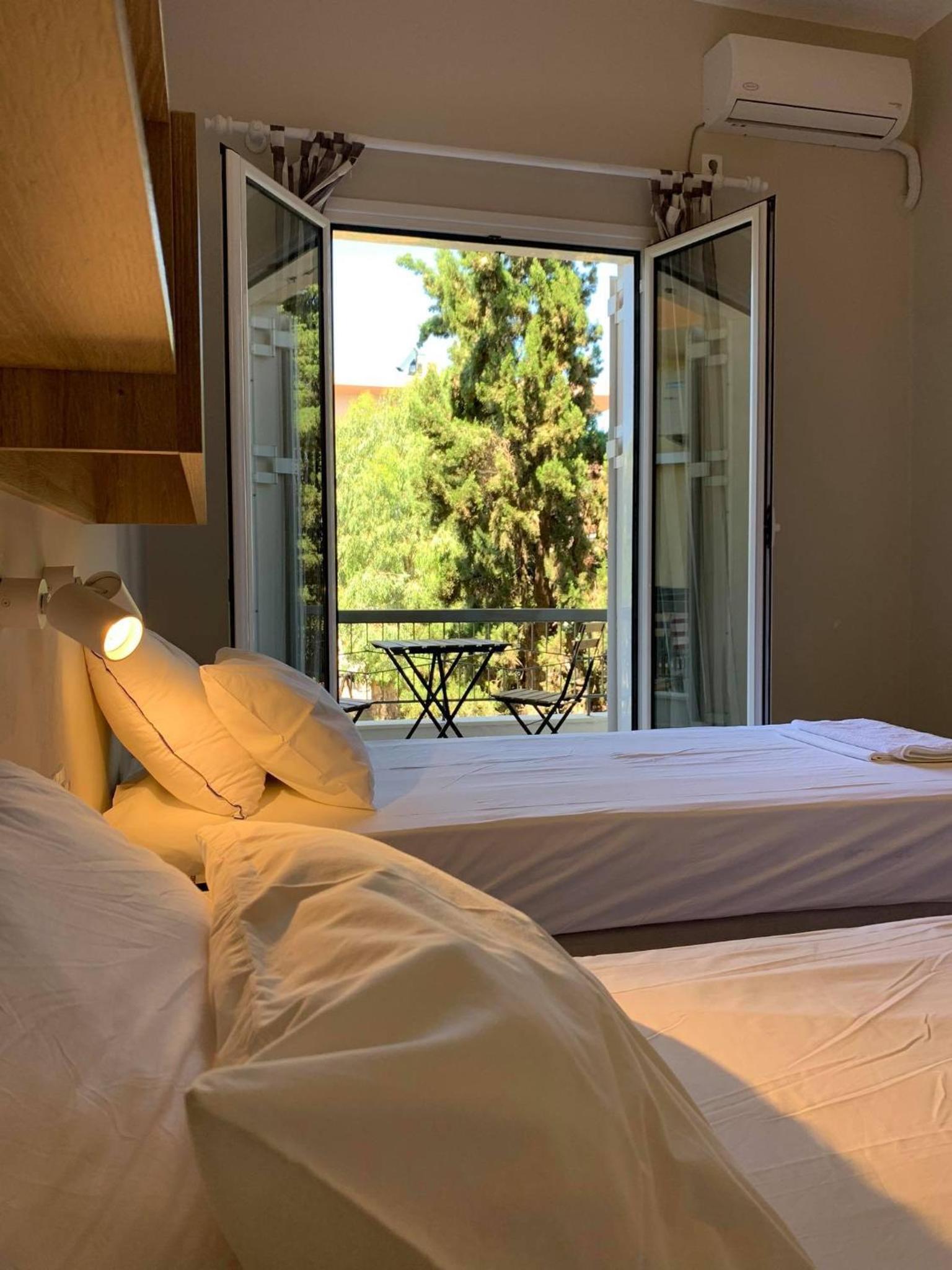 Triple Room with Garden View - Photo 5