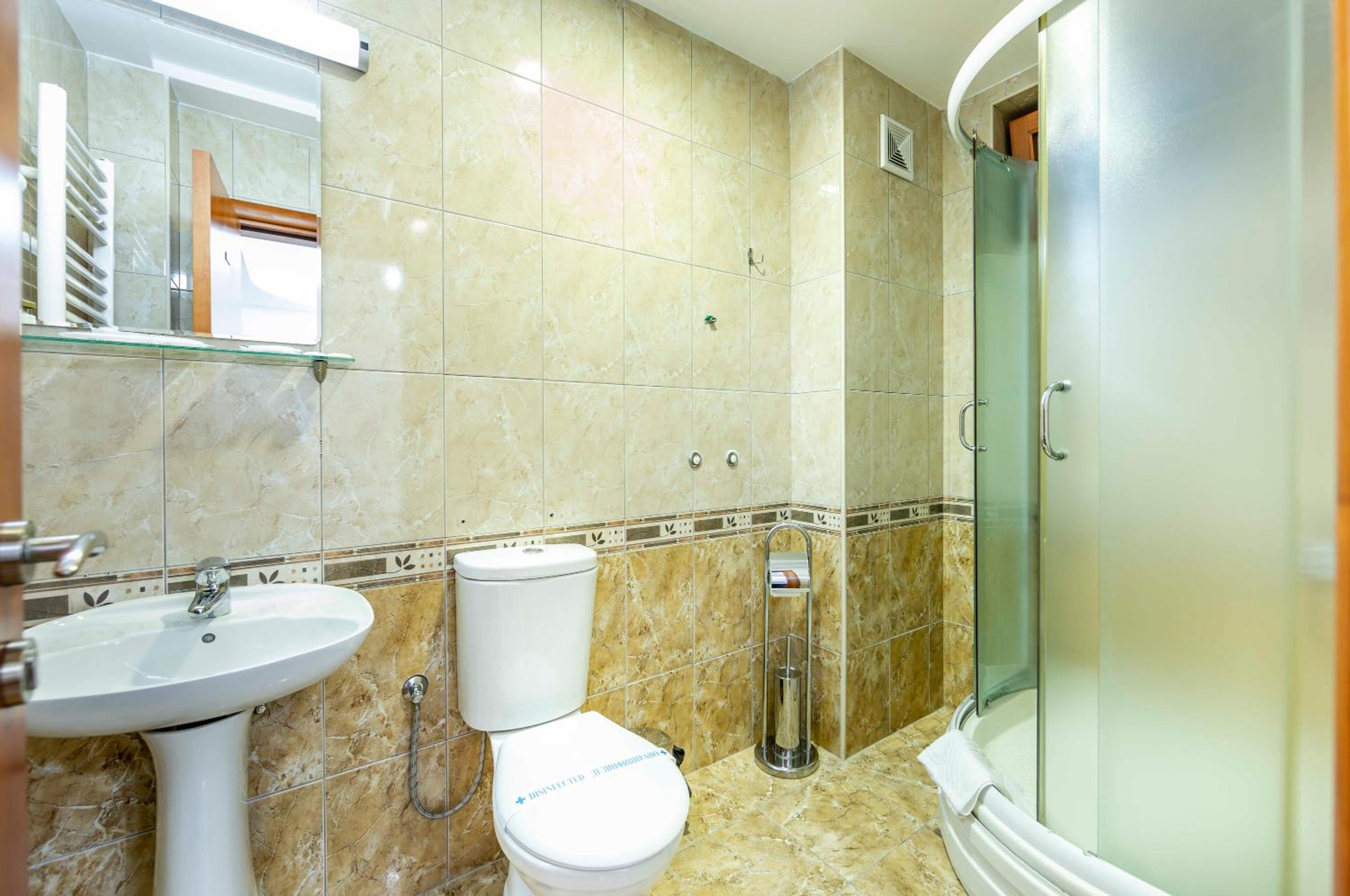 Deluxe Suite photo 2