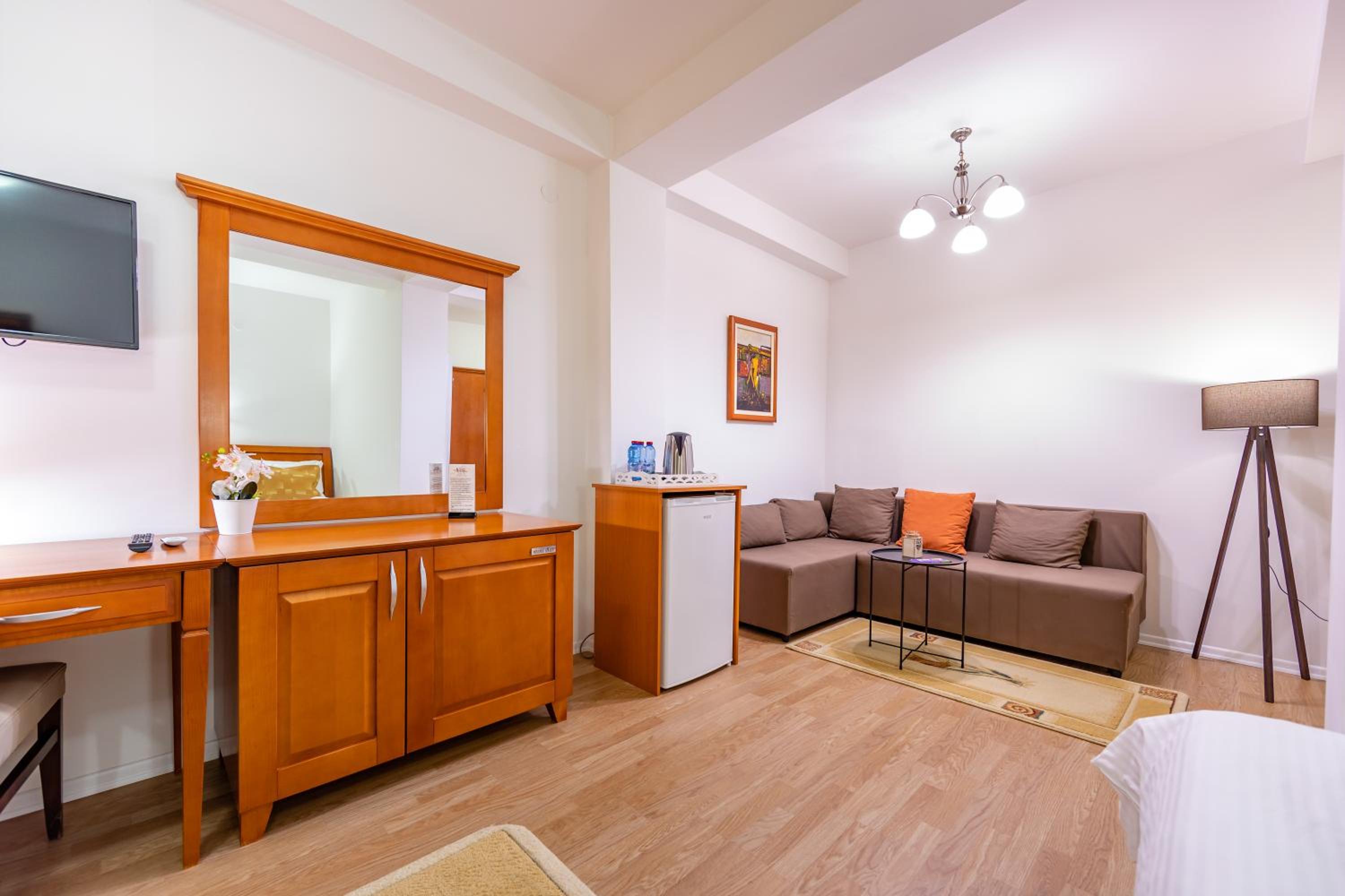 Deluxe Triple Room photo 2