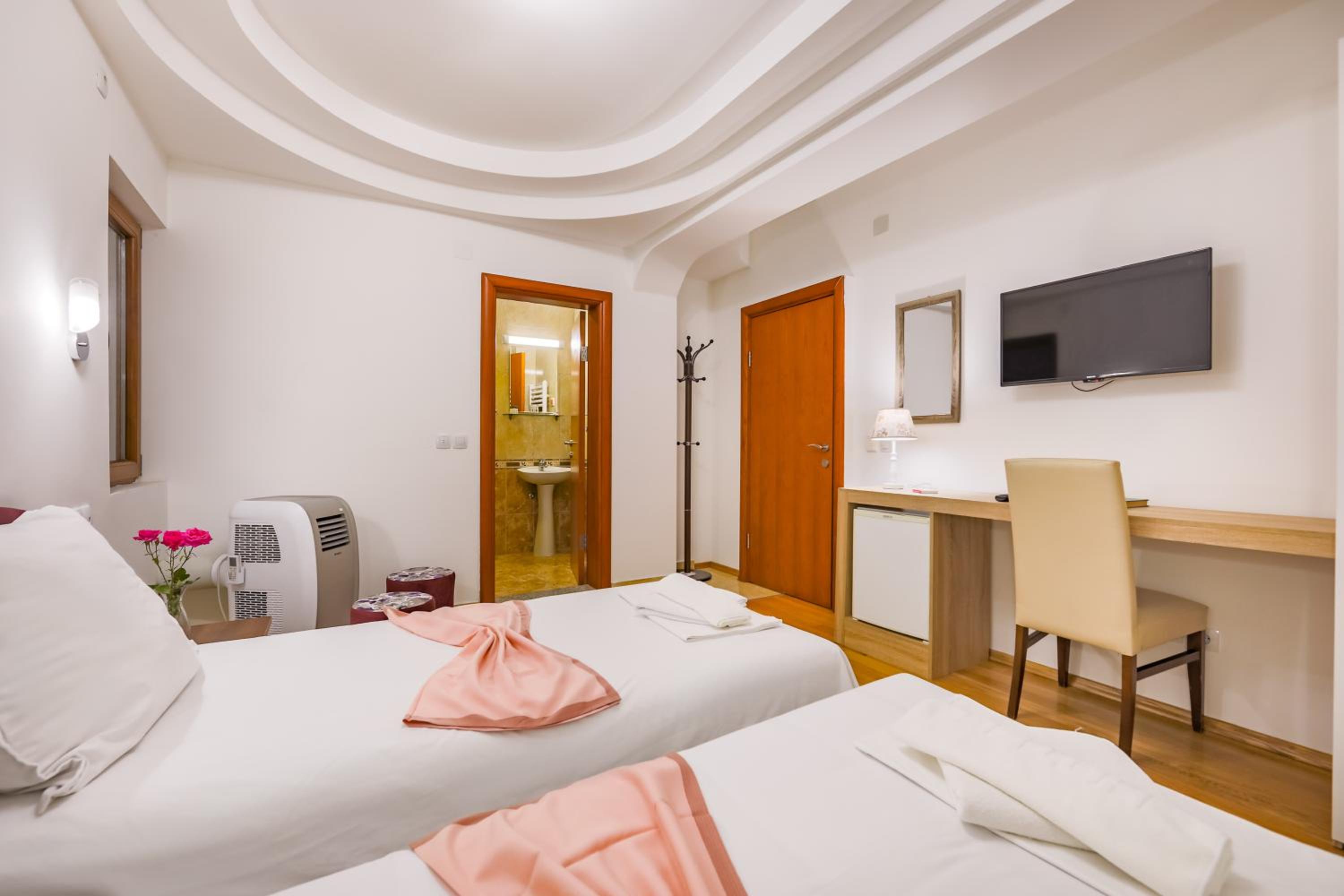 Budget Triple Room photo 1