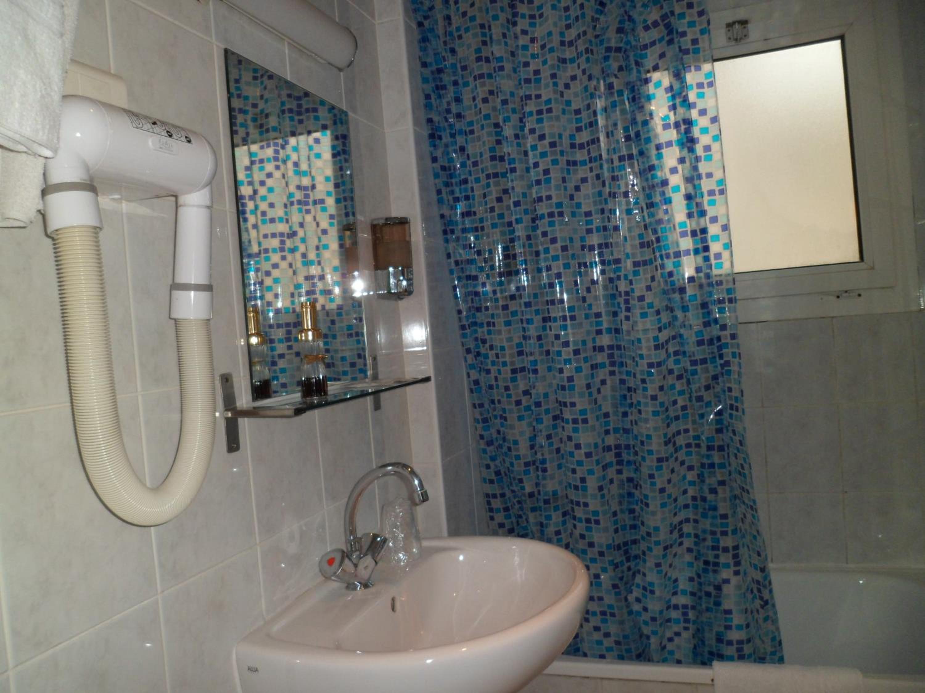 Quadruple Room photo 3